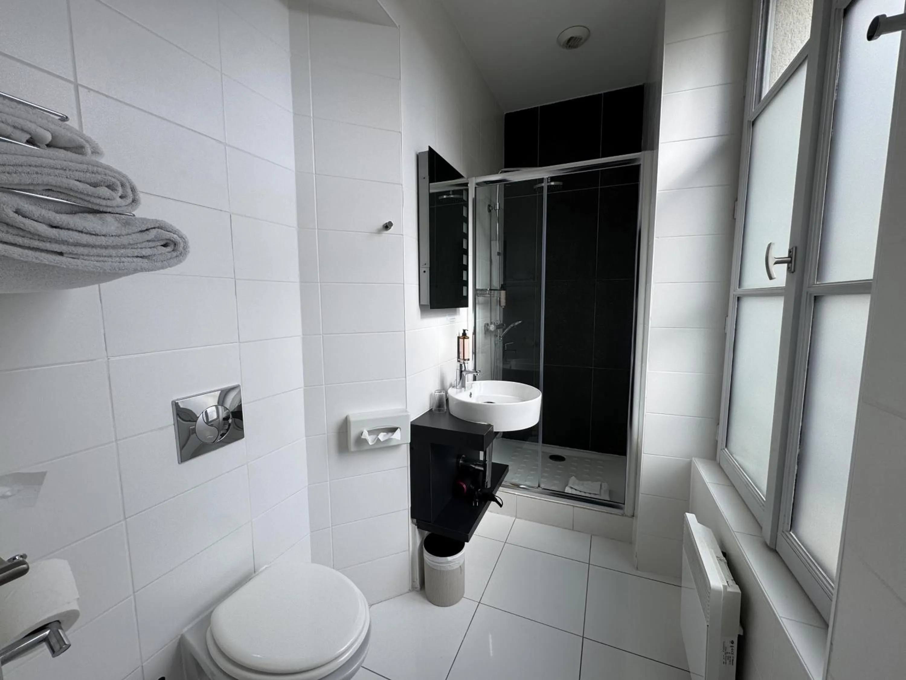 Bedroom in Best Western Blois Château