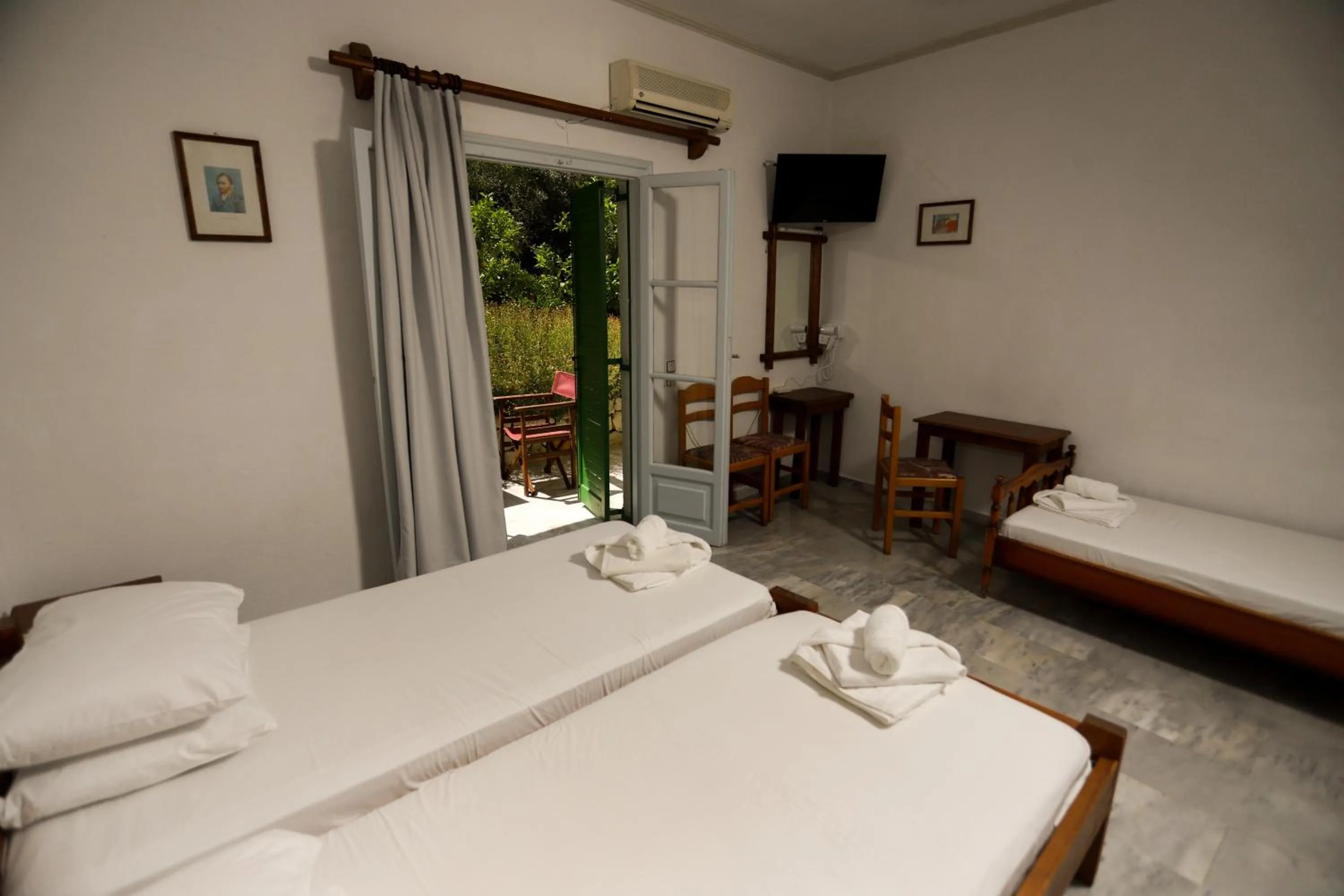 Bastas Hotel