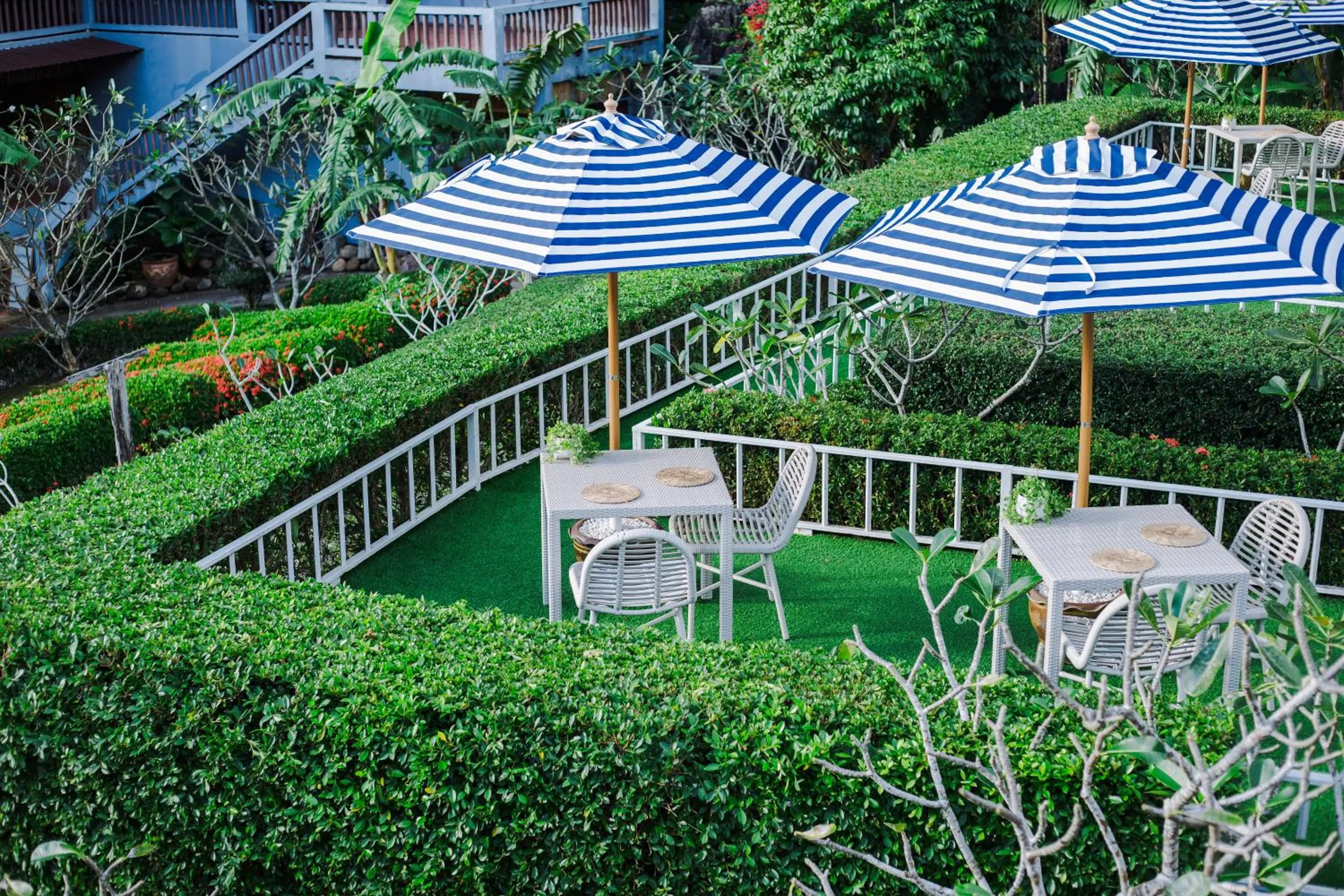 Restaurant/places to eat in Railay Phutawan Resort