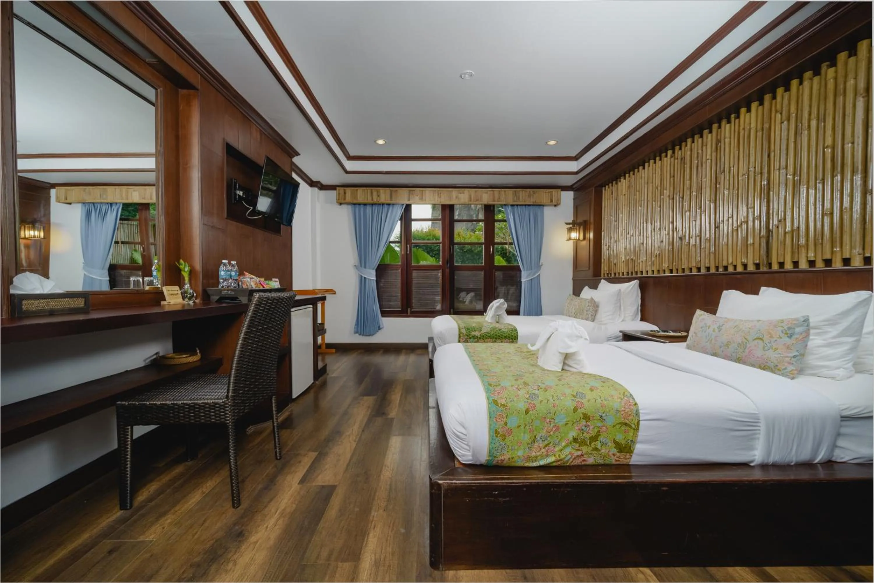 TV and multimedia, Bed in Railay Phutawan Resort