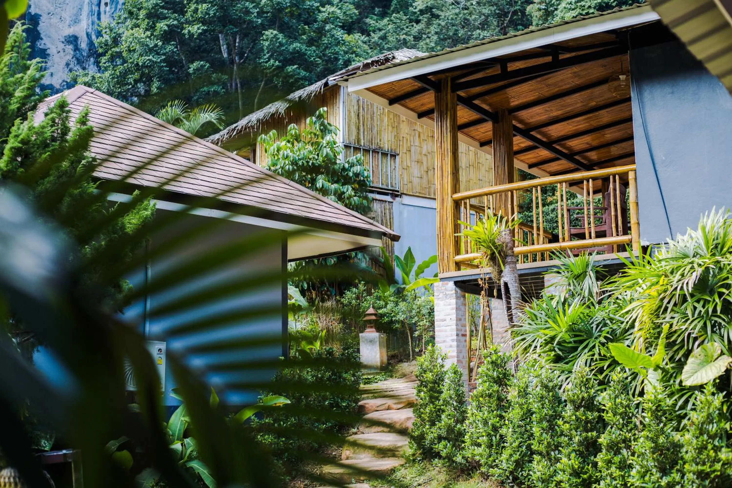 Property building in Railay Phutawan Resort