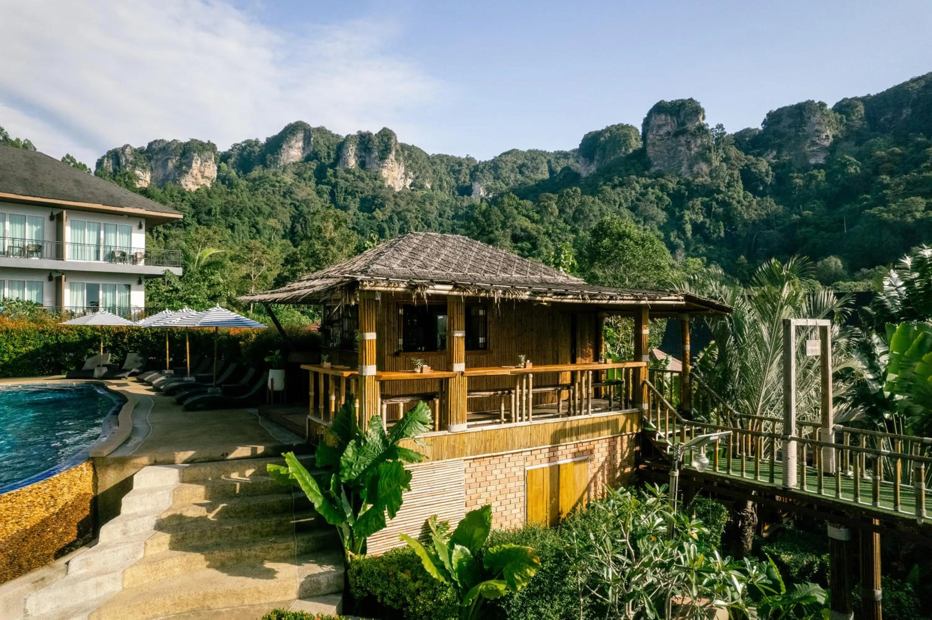 Property building in Railay Phutawan Resort