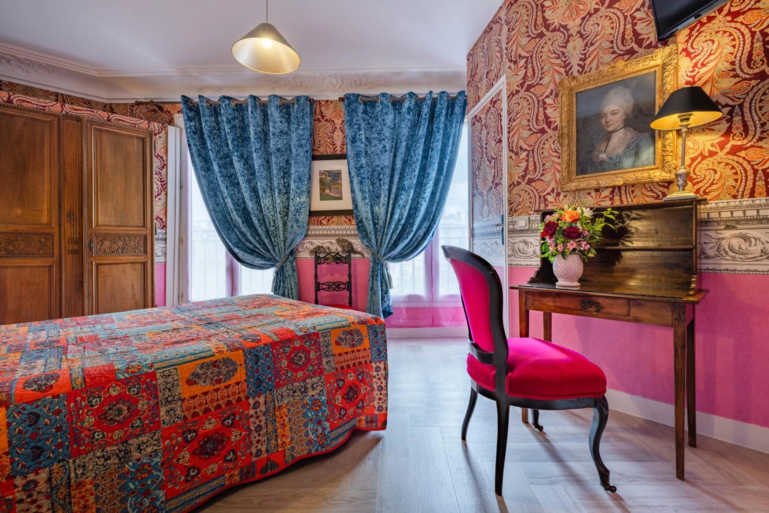 Bedroom, Bed in Hôtel De Nice