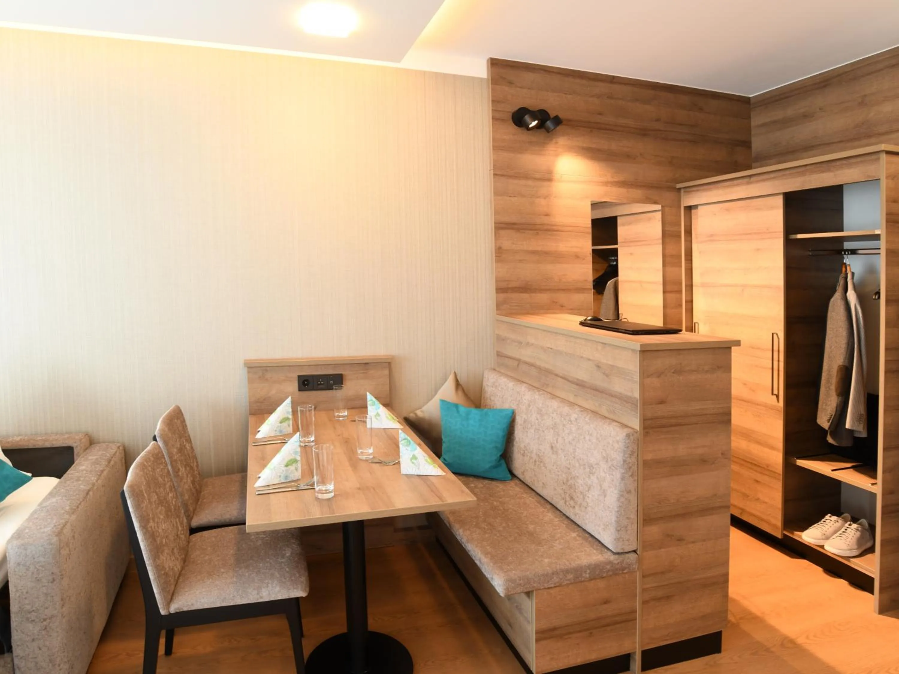 Living room in WESTSIDE Hotel