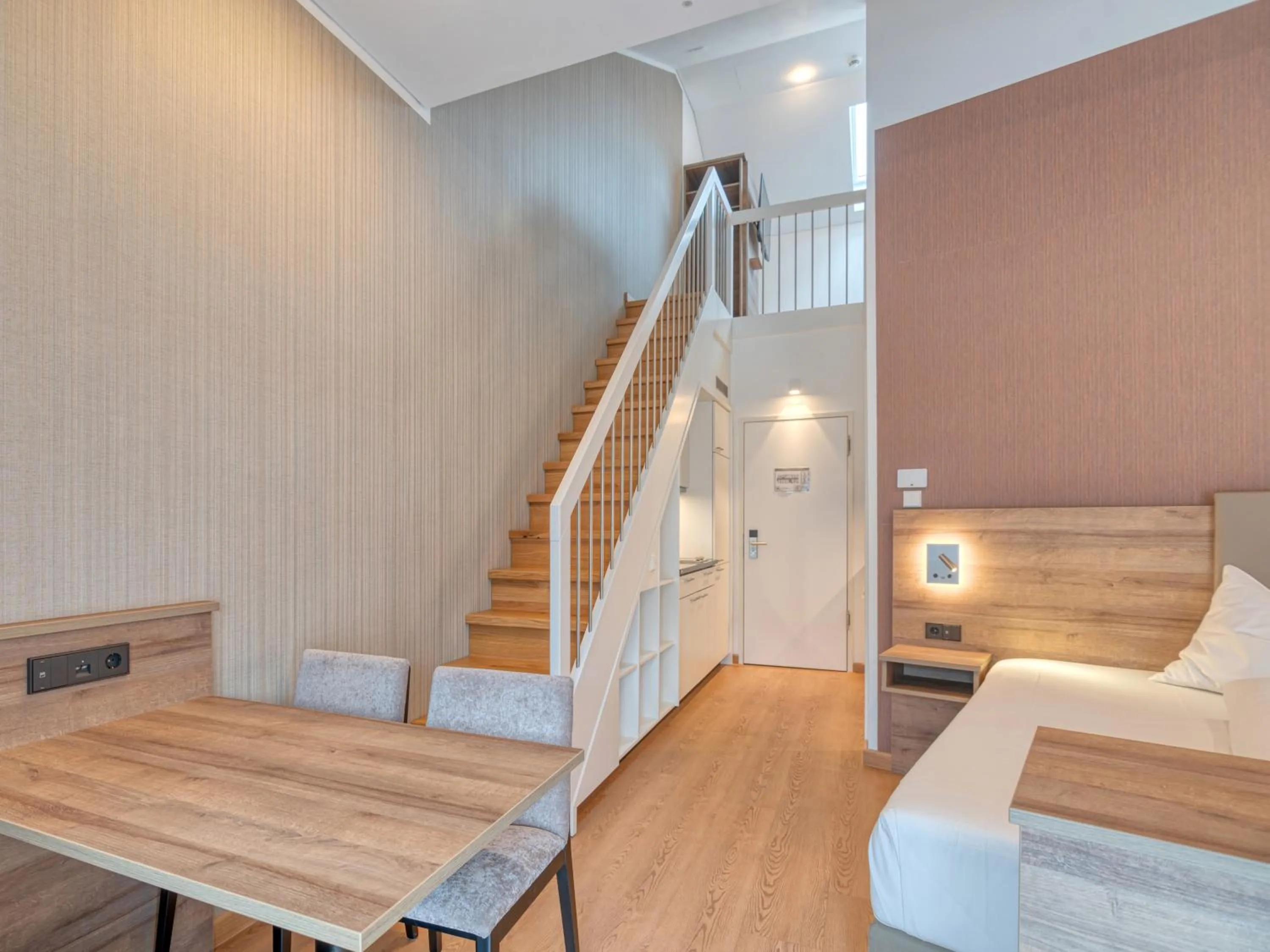 Living room in WESTSIDE Hotel