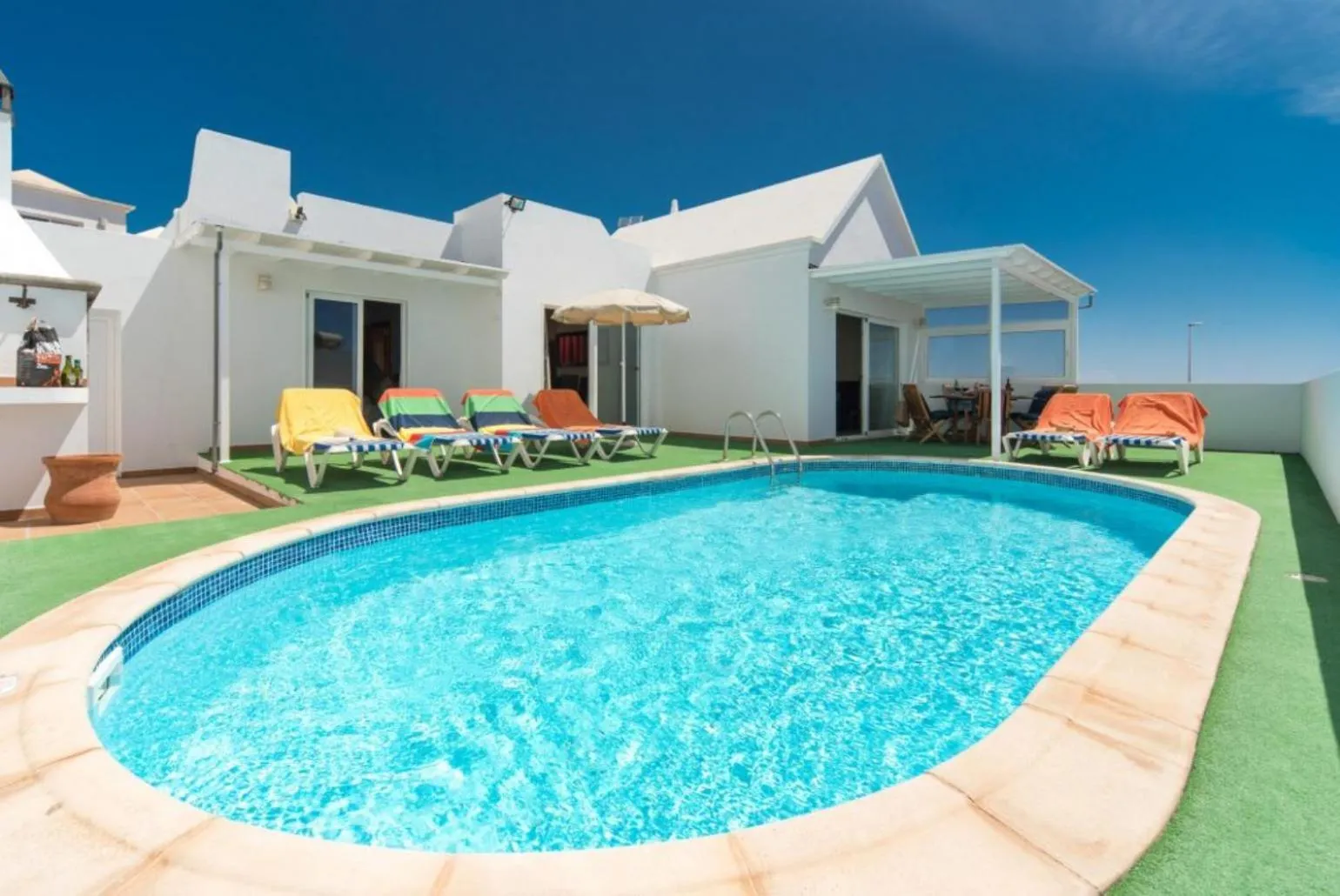 Villa Reyes