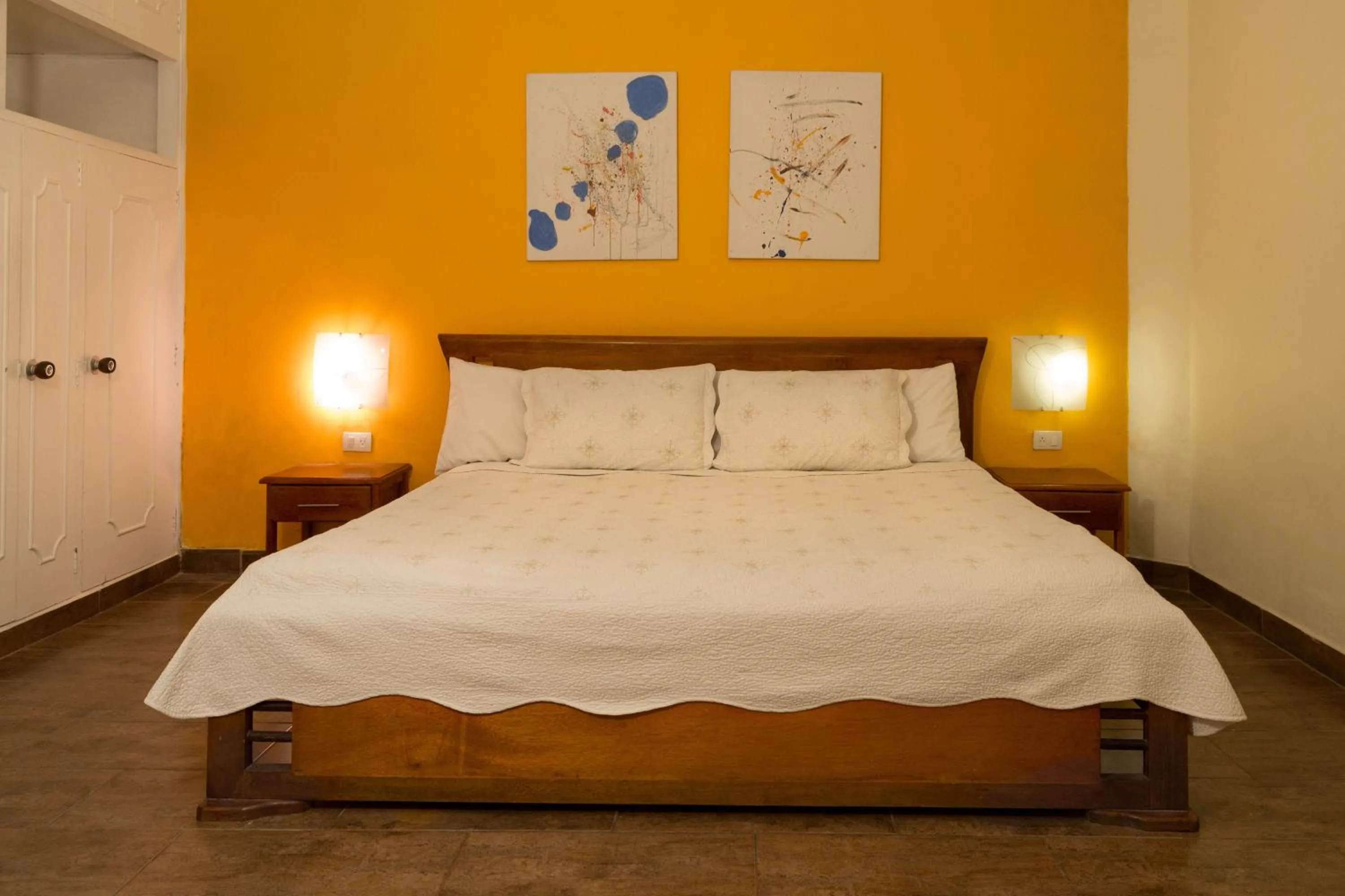 Bed in 61Prado Hotel