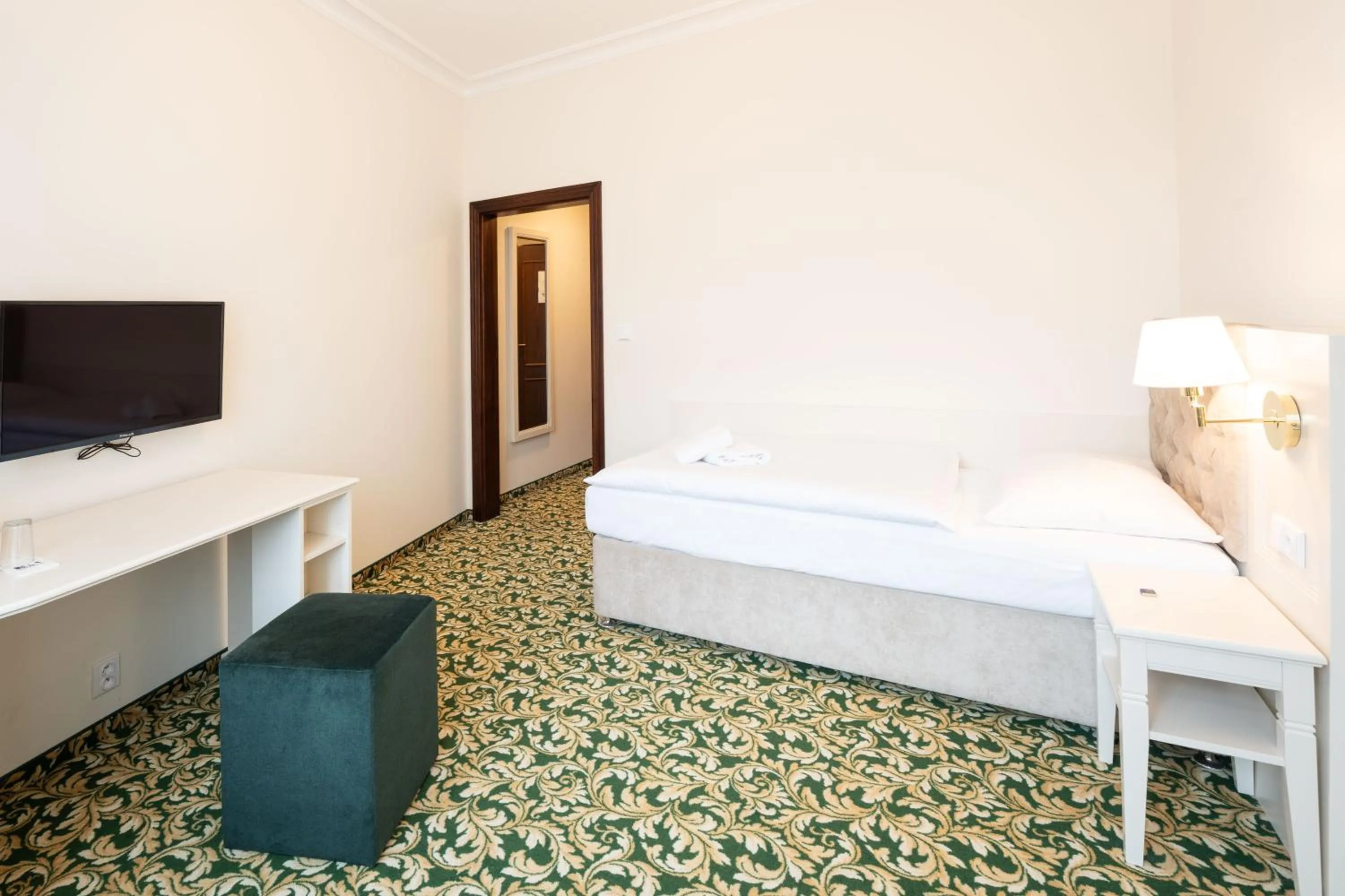 Photo of the whole room, Bed in EA Hotel Elefant