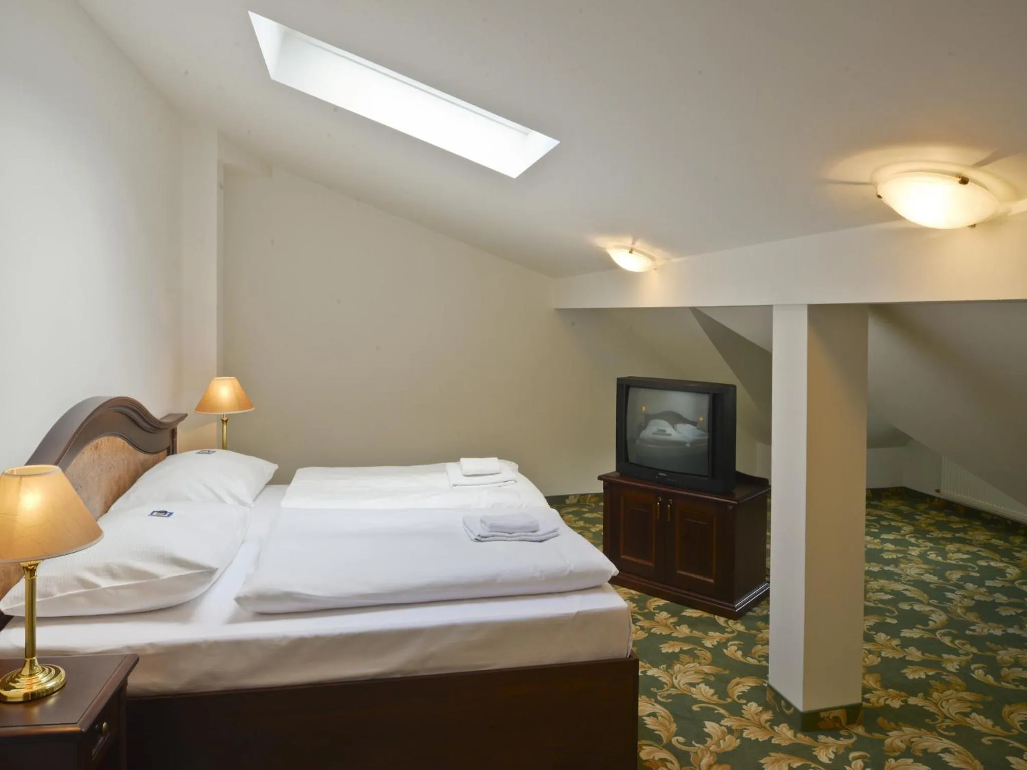 Bedroom, Bed in EA Hotel Elefant