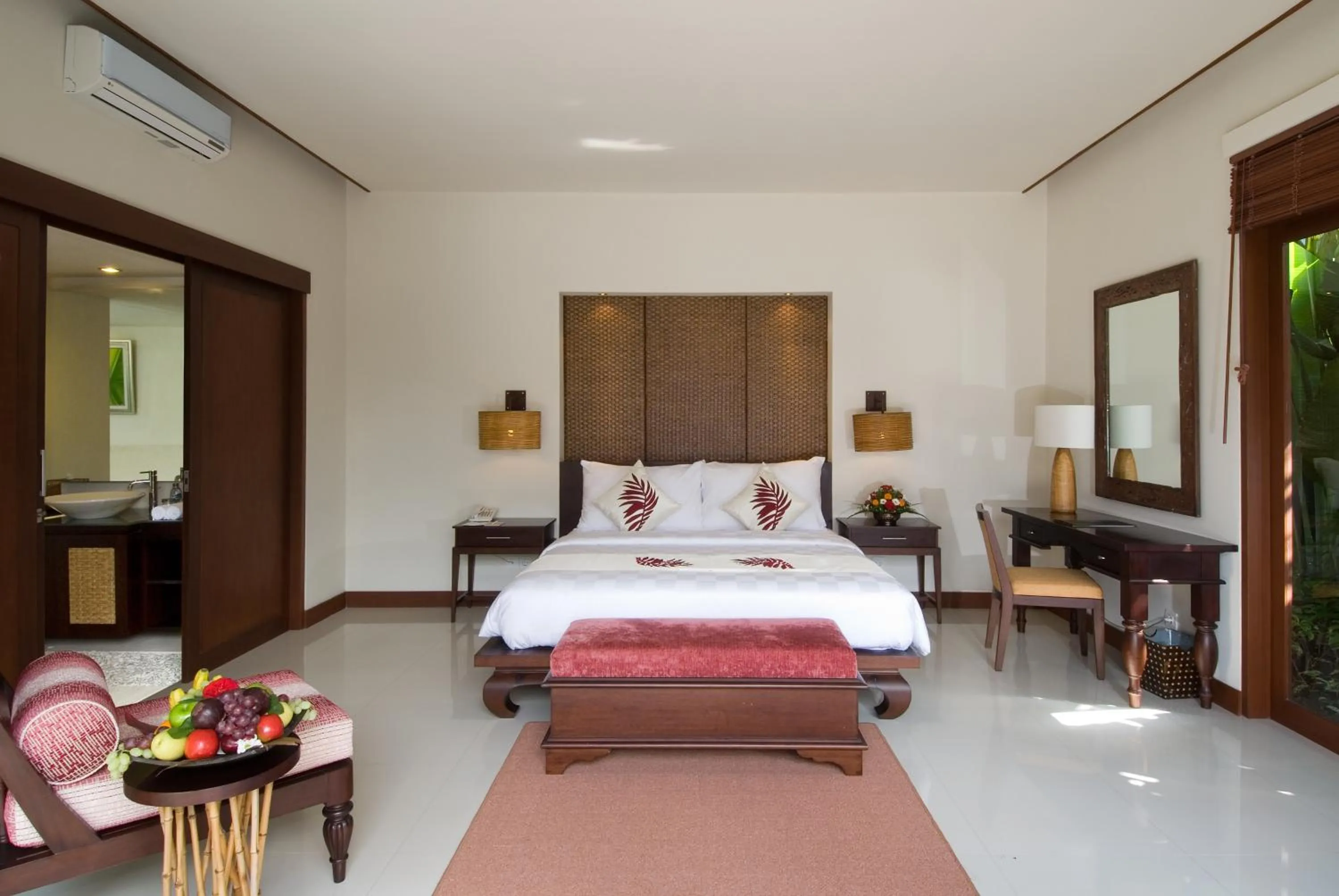 Bed in Bumi Linggah Villas Bali