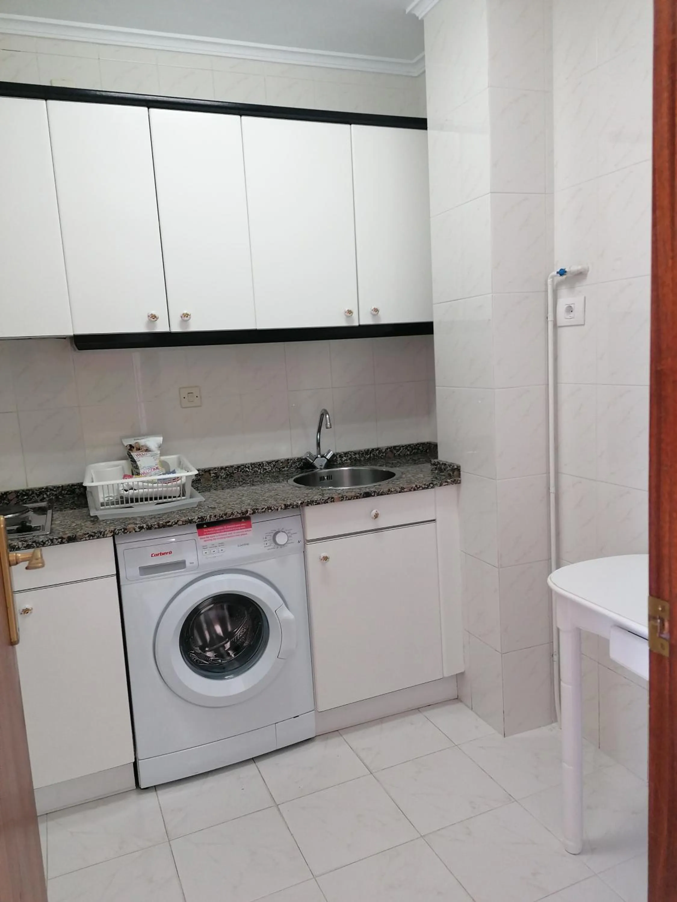 kitchen in Apartamentos Regollera