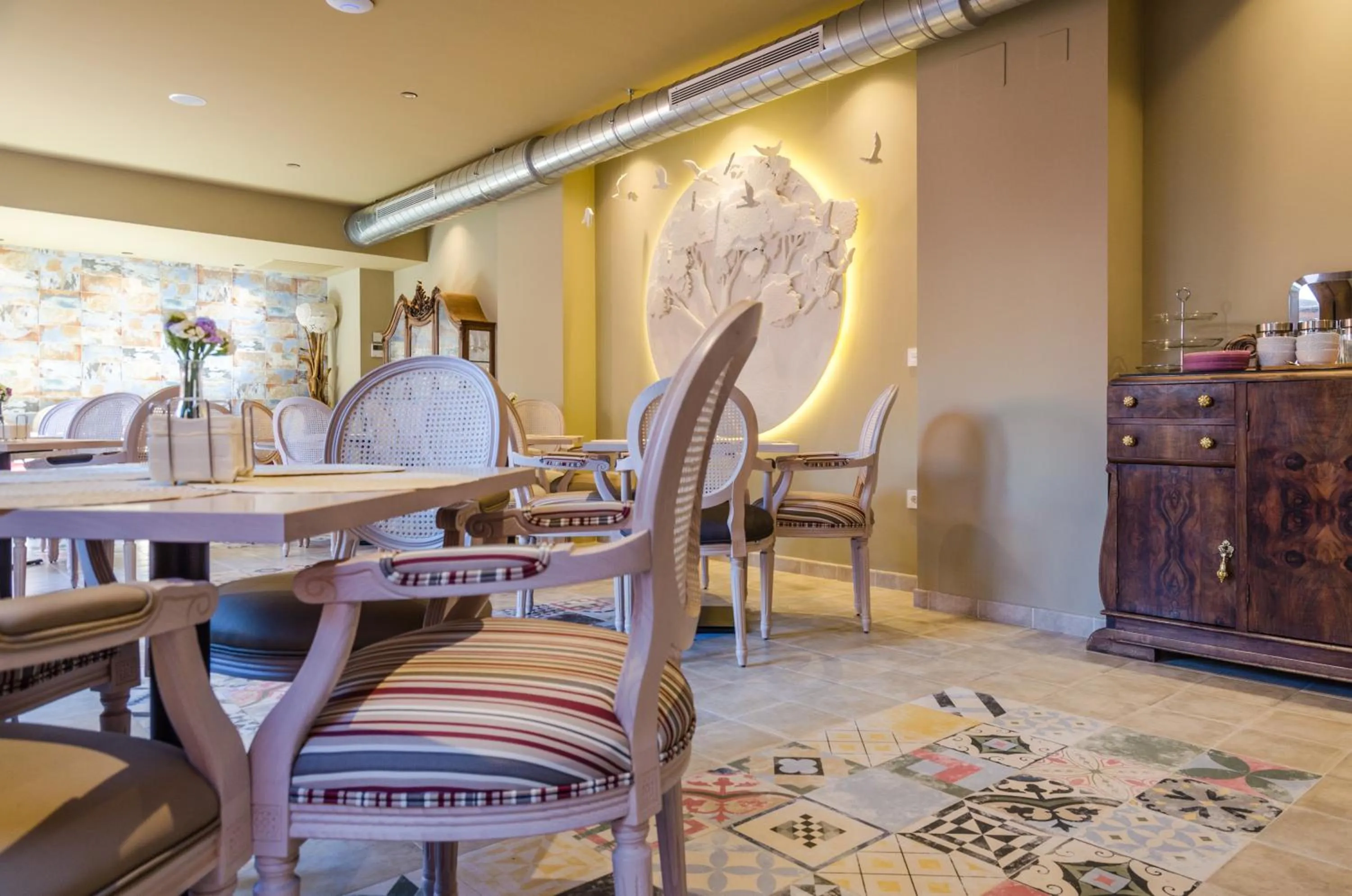 Restaurant/places to eat in Alojamiento con Encanto la Luna en el Alba