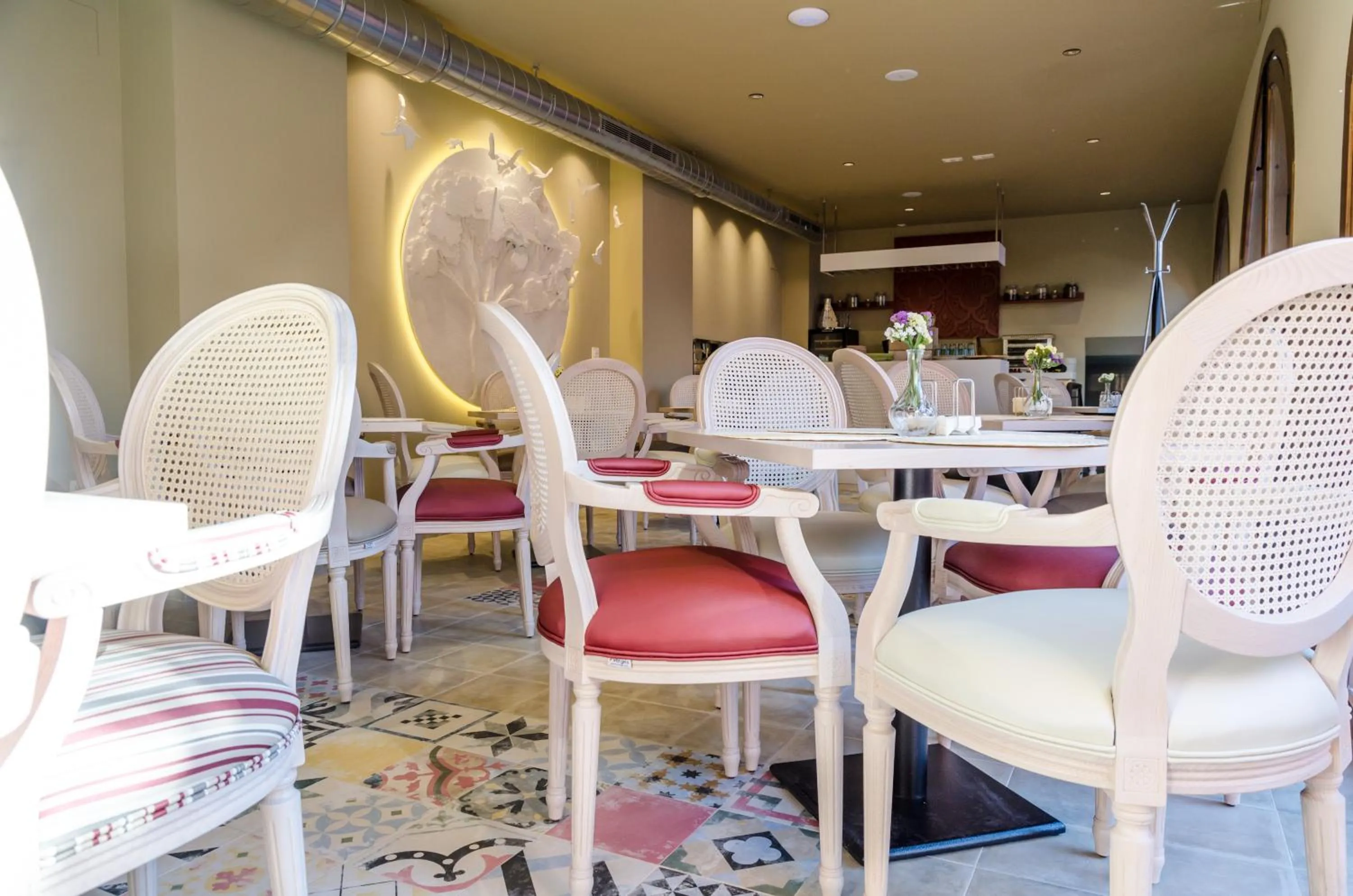 Restaurant/places to eat in Alojamiento con Encanto la Luna en el Alba