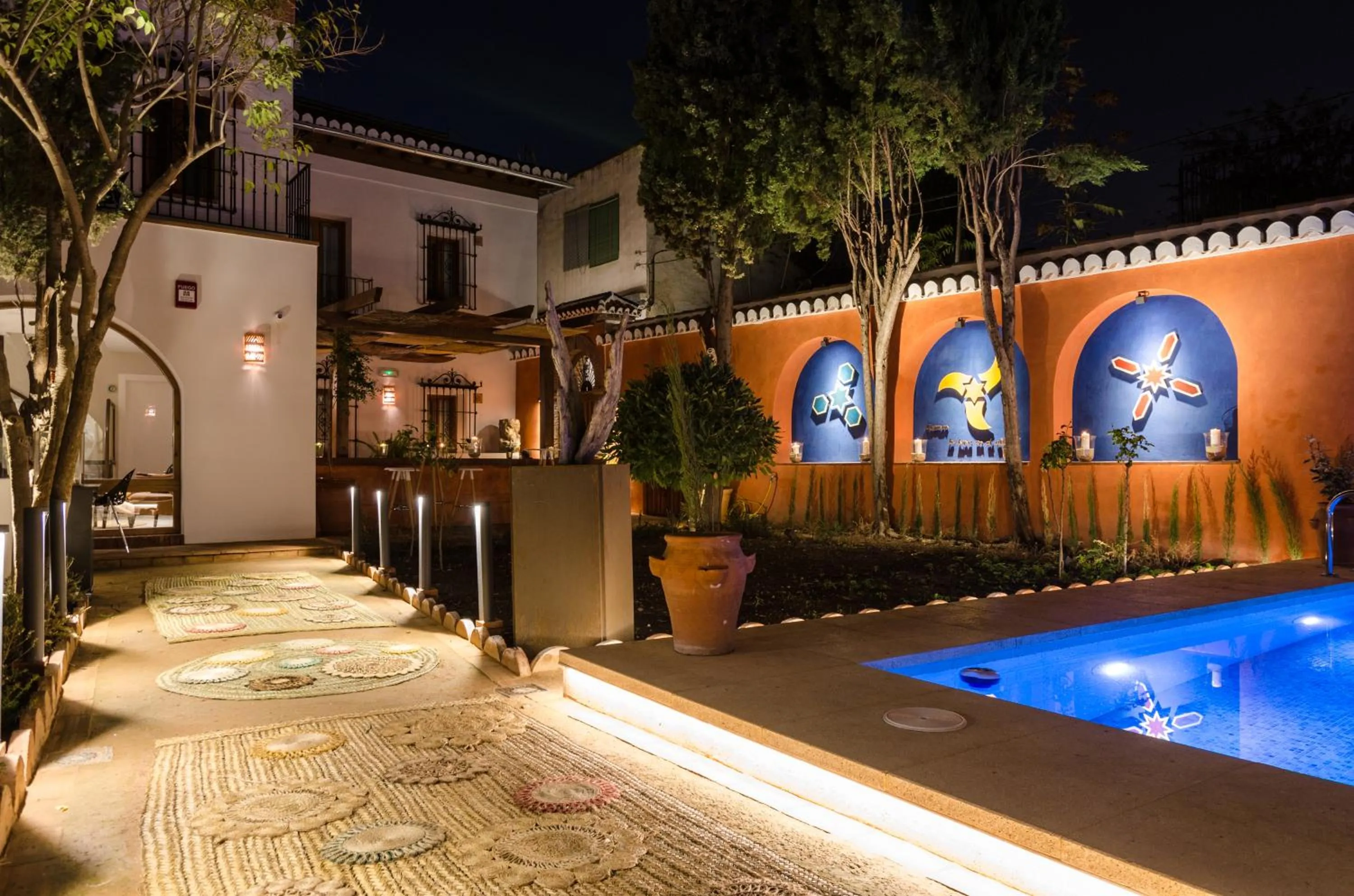 Property building in Alojamiento con Encanto la Luna en el Alba