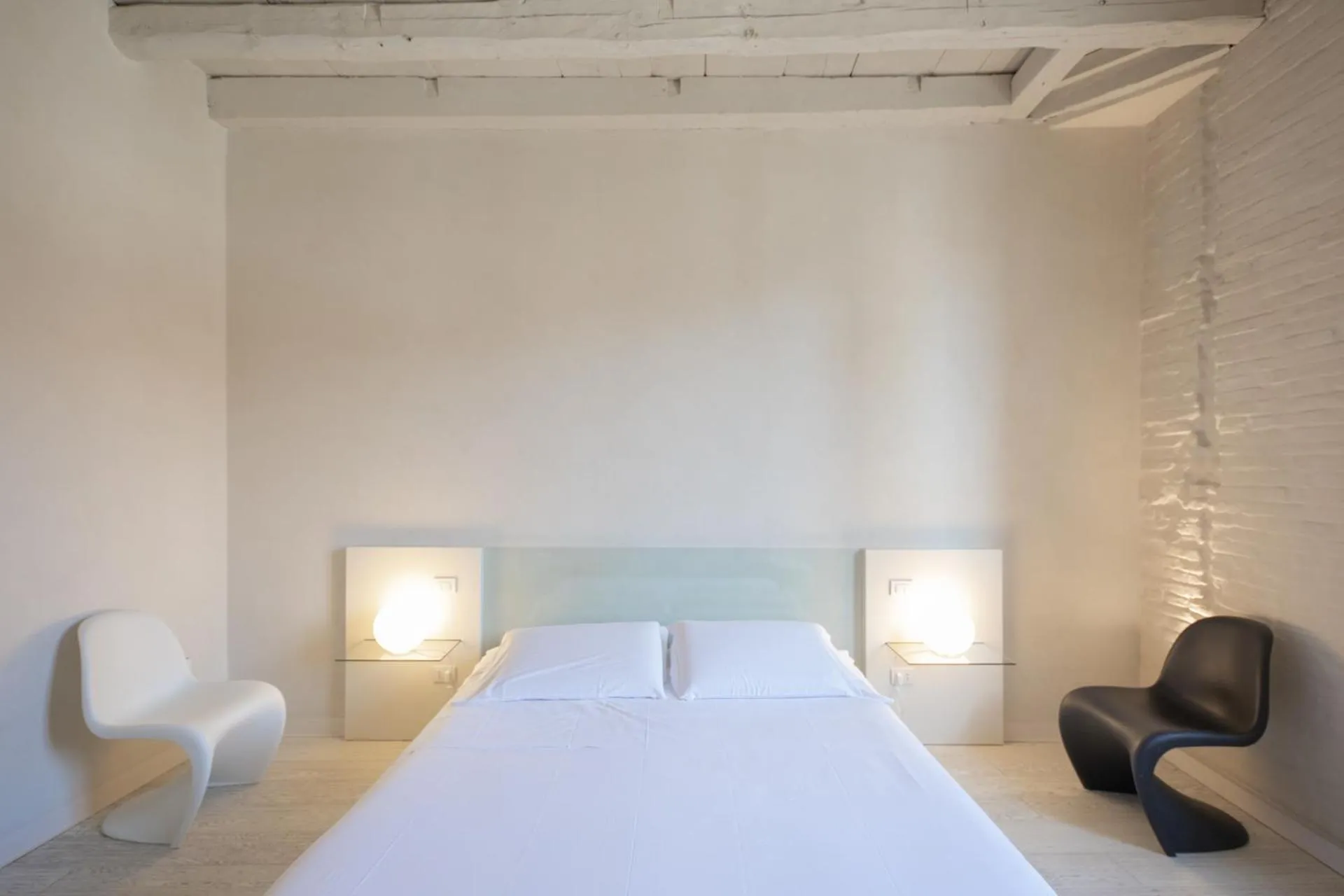 Bed in Scaravelli Residenza