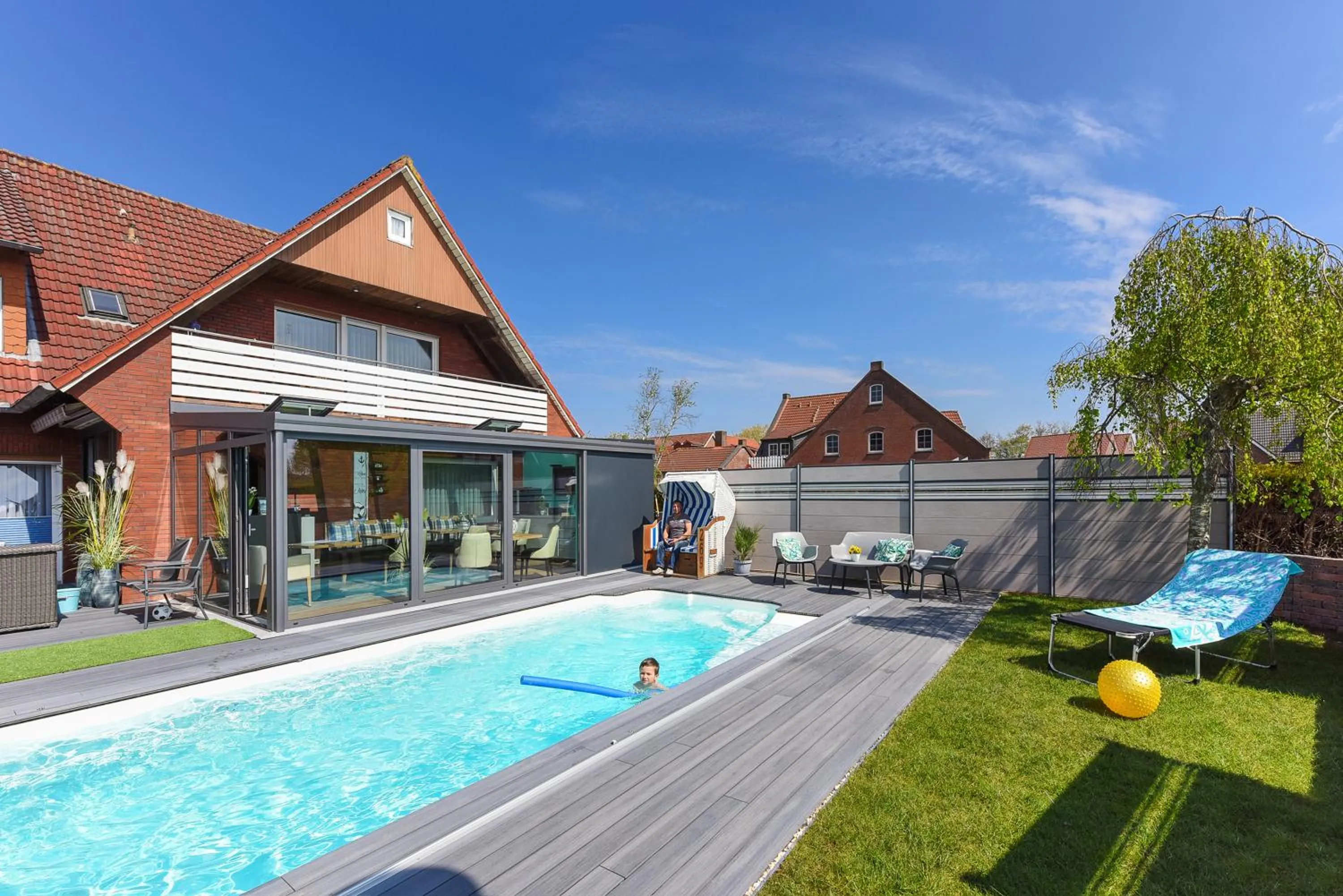 Ferienwohnung Haus zum Seehund mit Pool, Garten und Tischtennisplatte