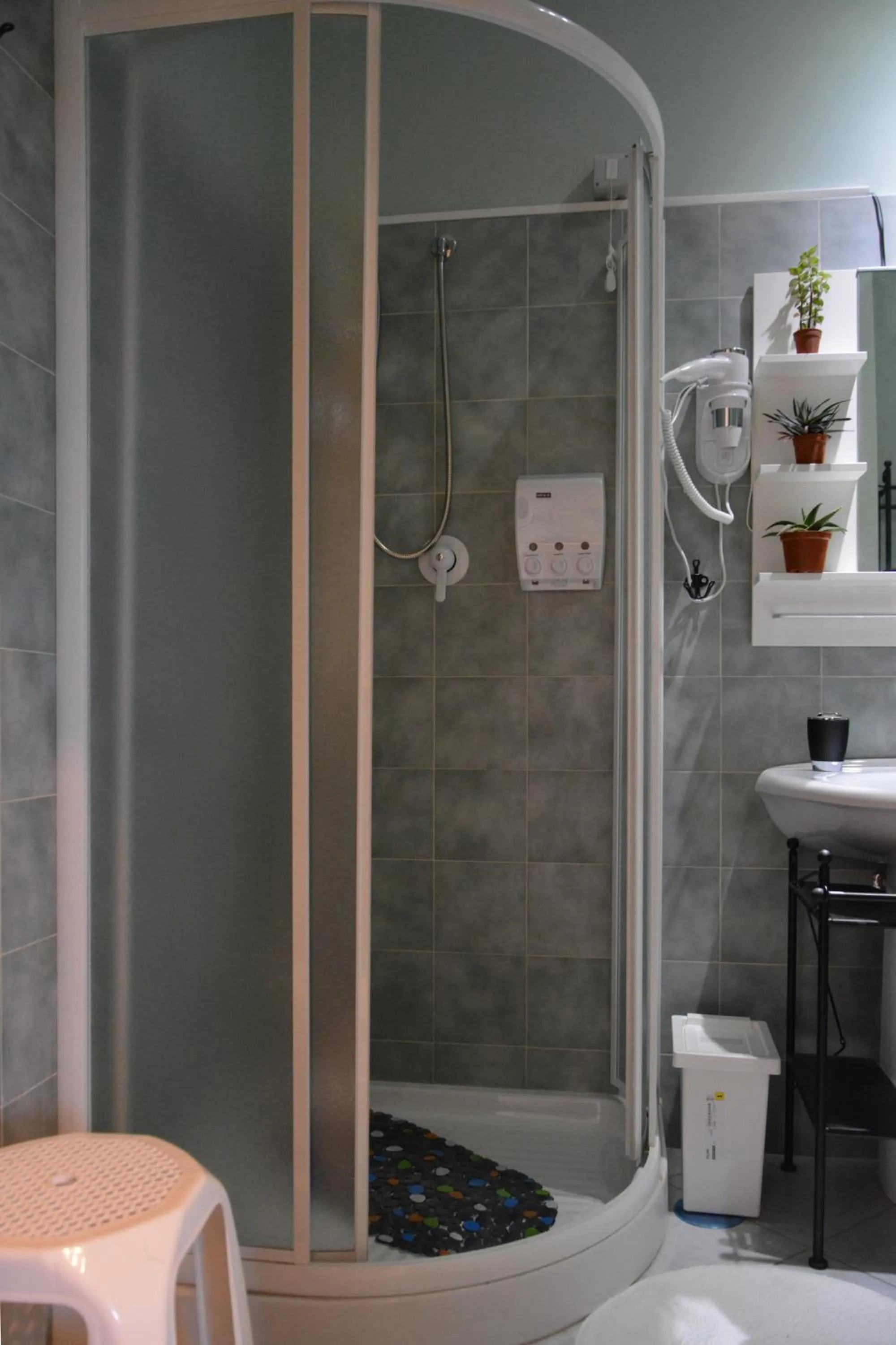 Shower in B&B Aquino in Terrazza