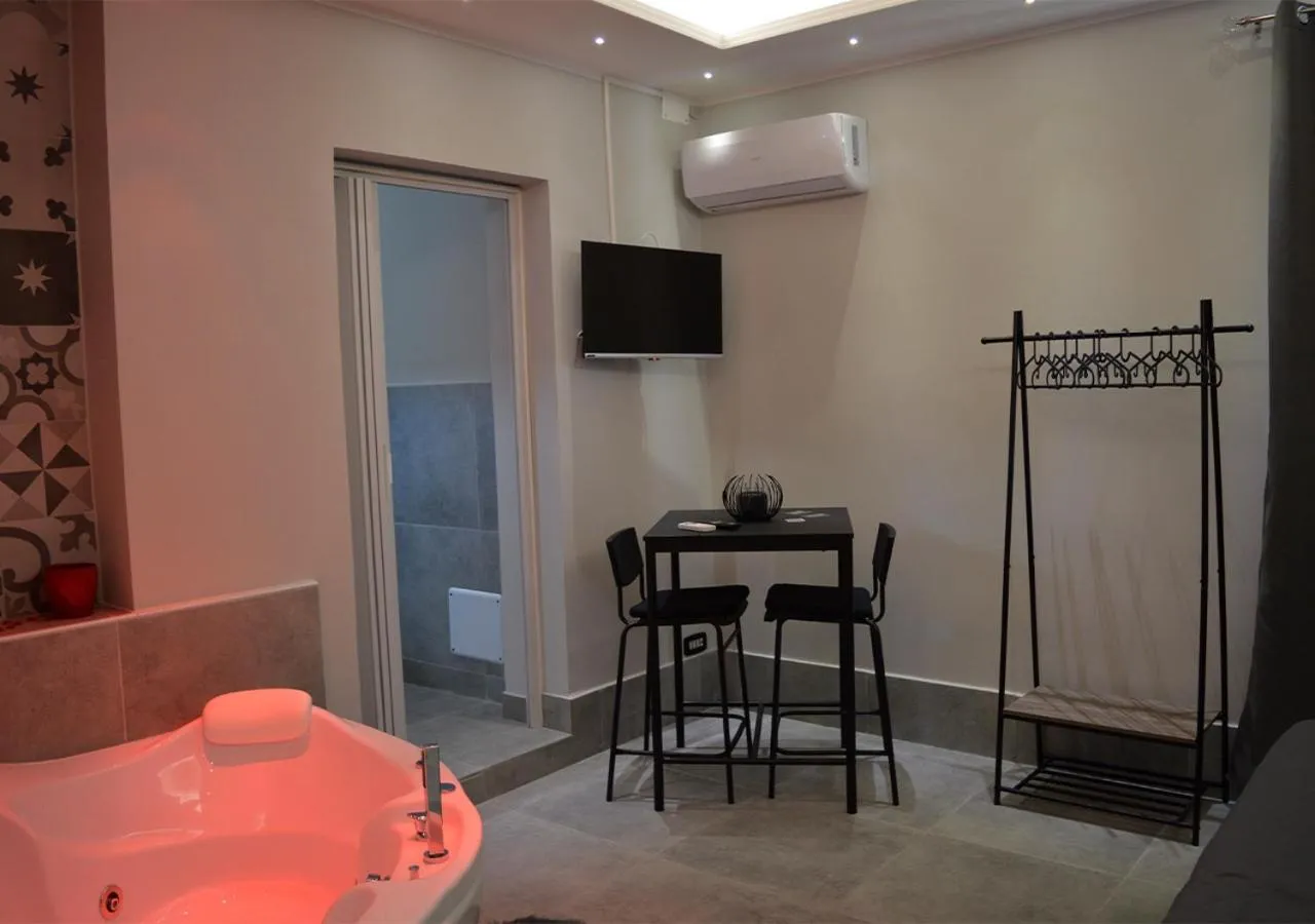 Communal lounge/ TV room in B&B Aquino in Terrazza