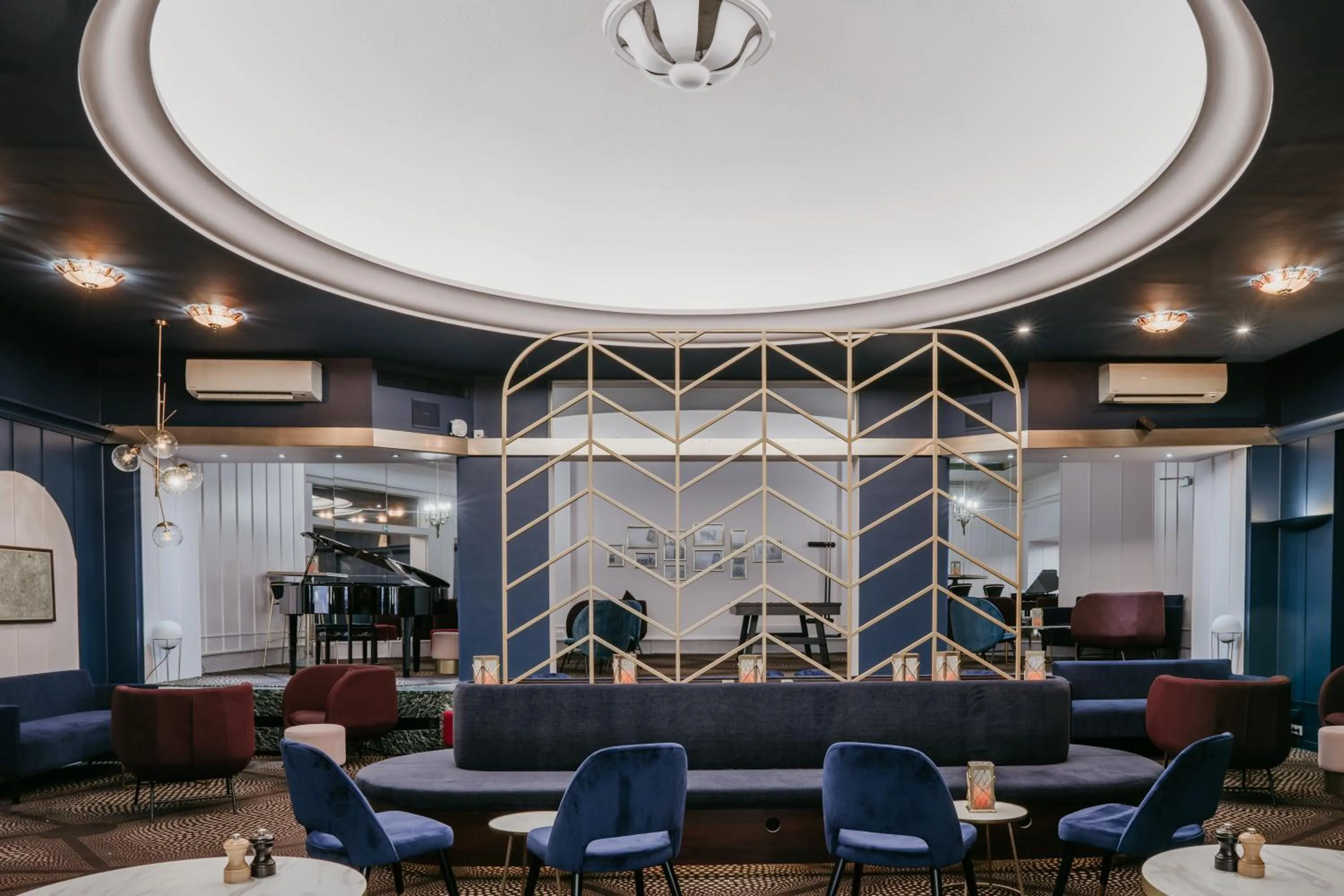 Lobby or reception in Grand Hôtel de Valenciennes