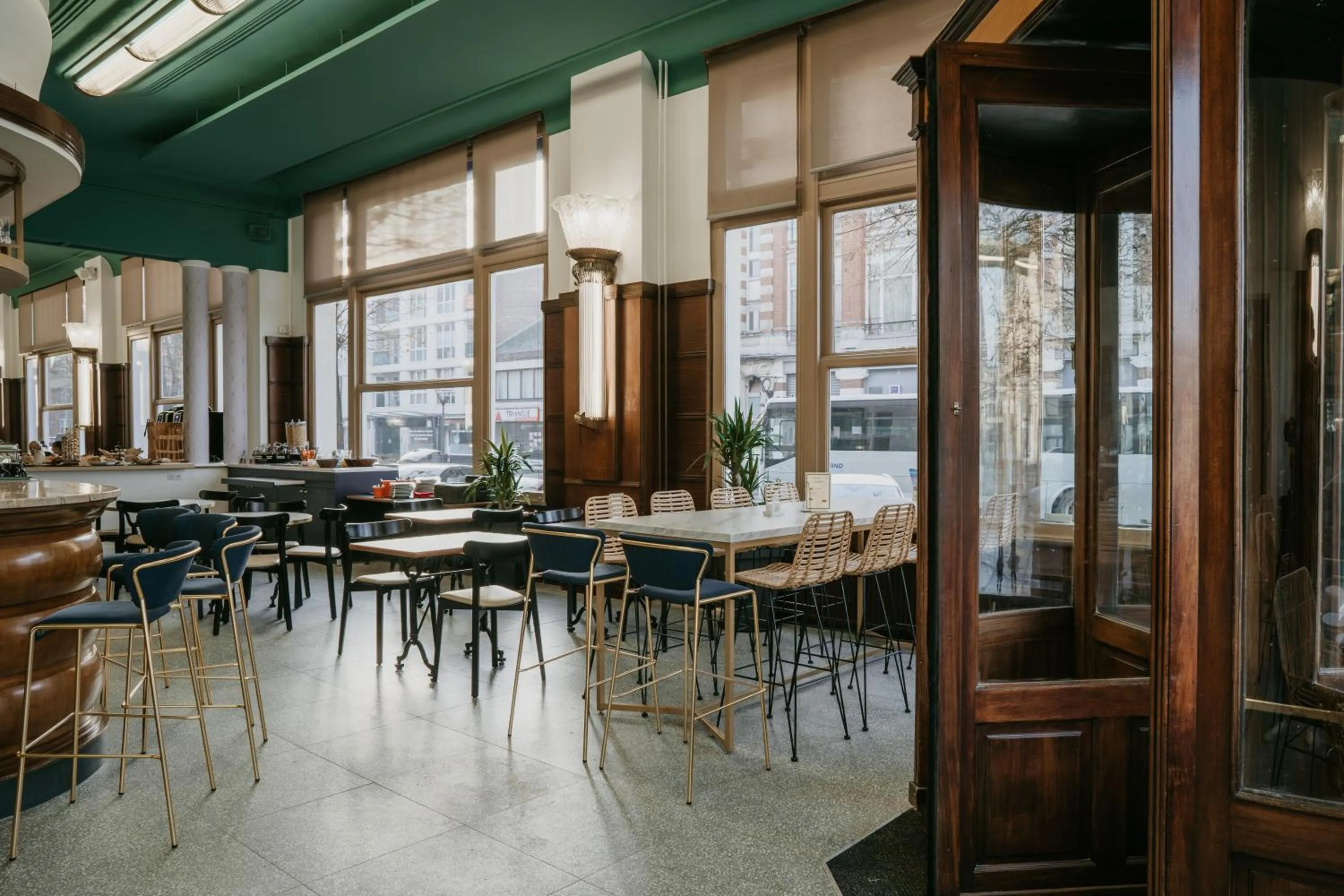 Lobby or reception in Grand Hôtel de Valenciennes
