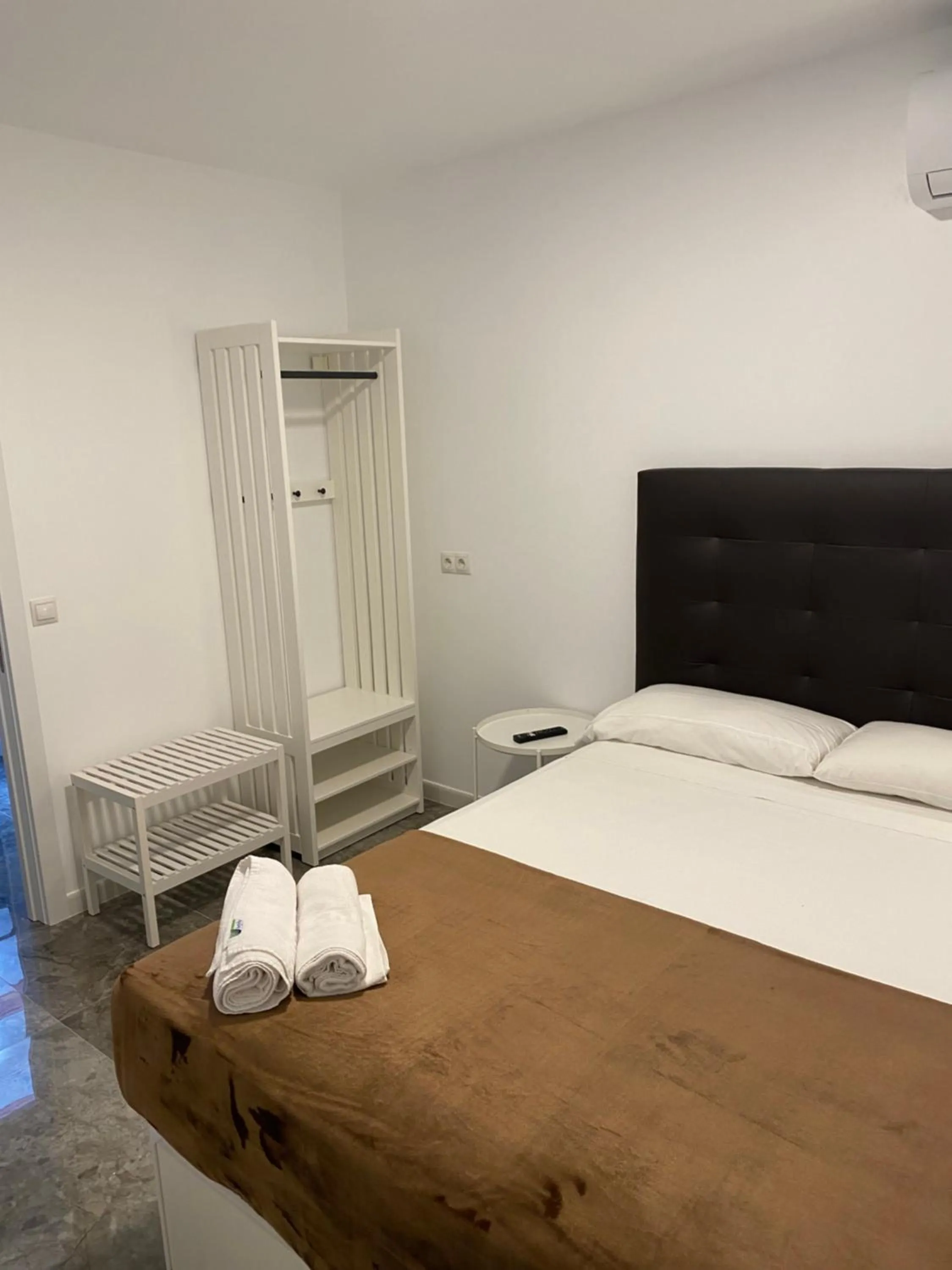 Bed in Hostal Alaska