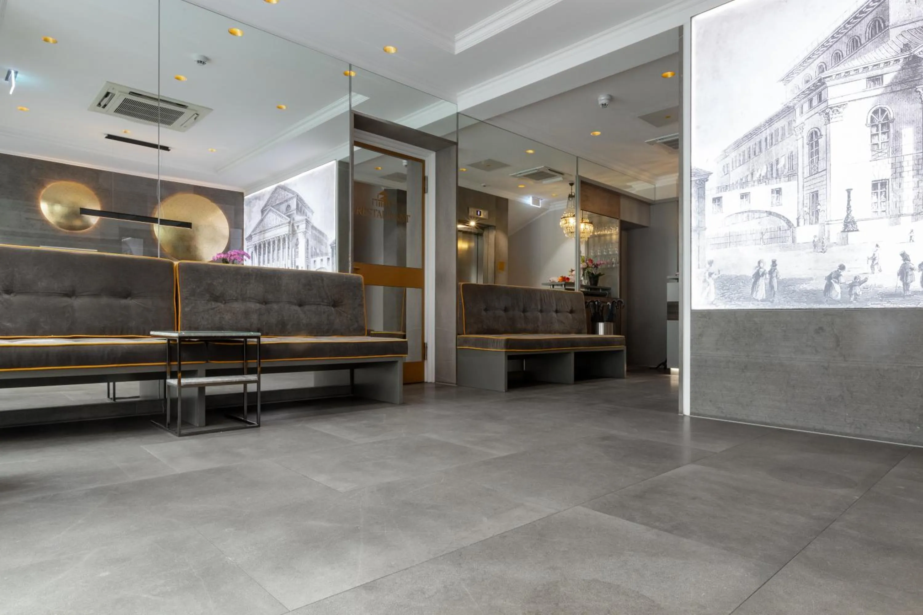 Lobby or reception in Hotel an der Oper