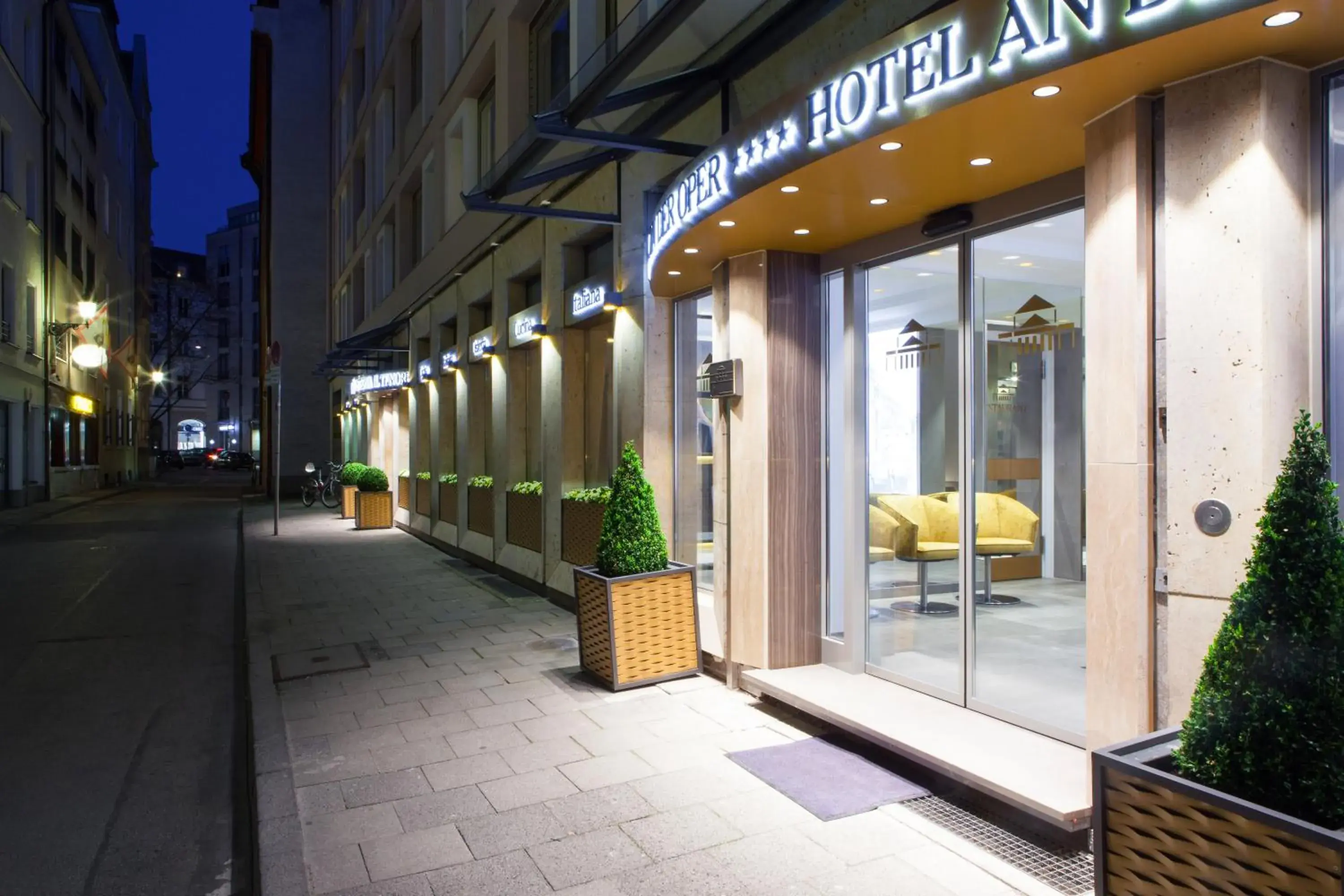 Facade/entrance in Hotel an der Oper Facade/entrance in Hotel an der Oper