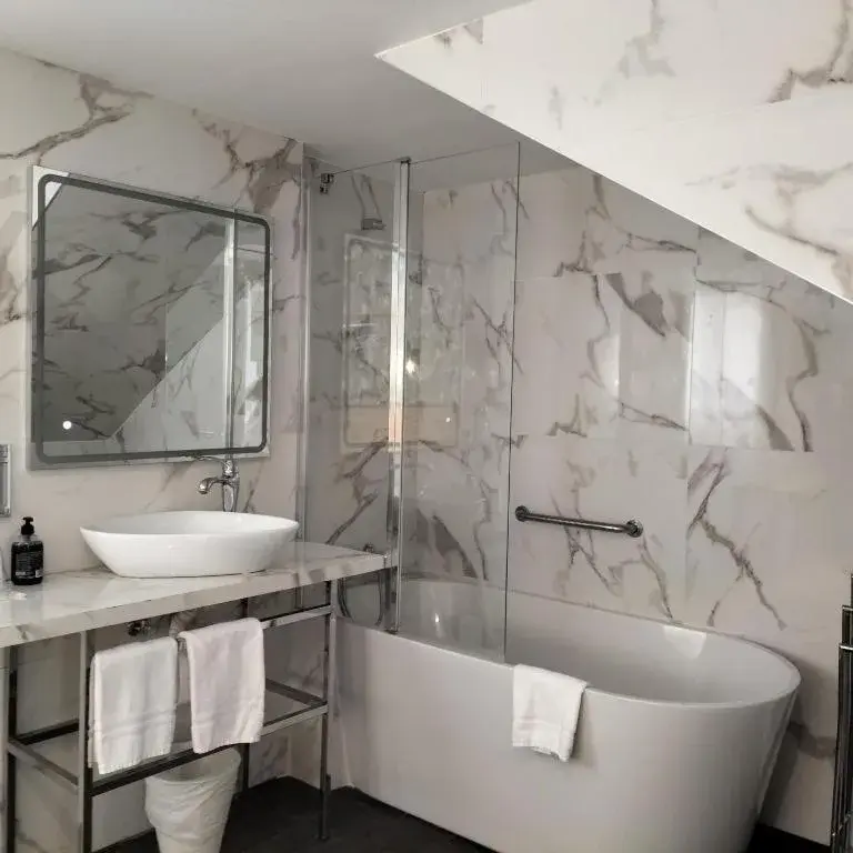 Economy Double Room in Hotel Clopy Rocamar Economy Double Room in Hotel Clopy Rocamar