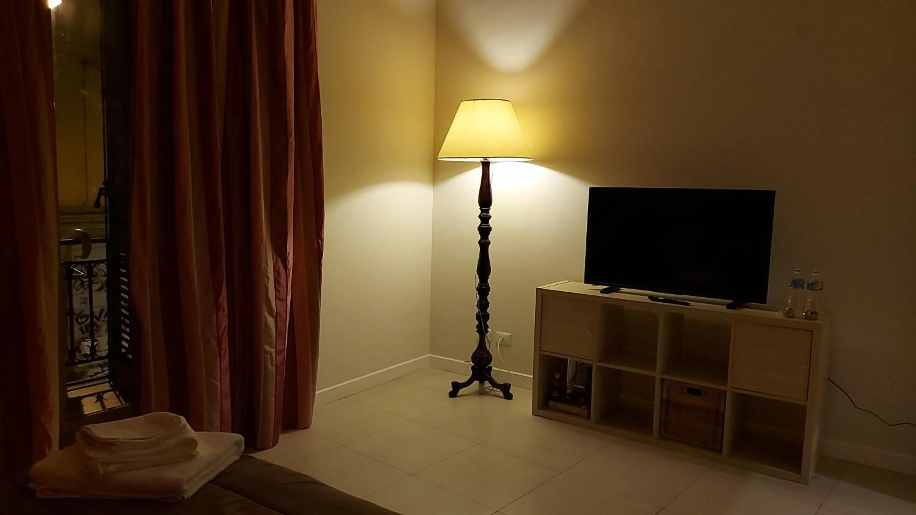 TV and multimedia in R&B Mezzocannone