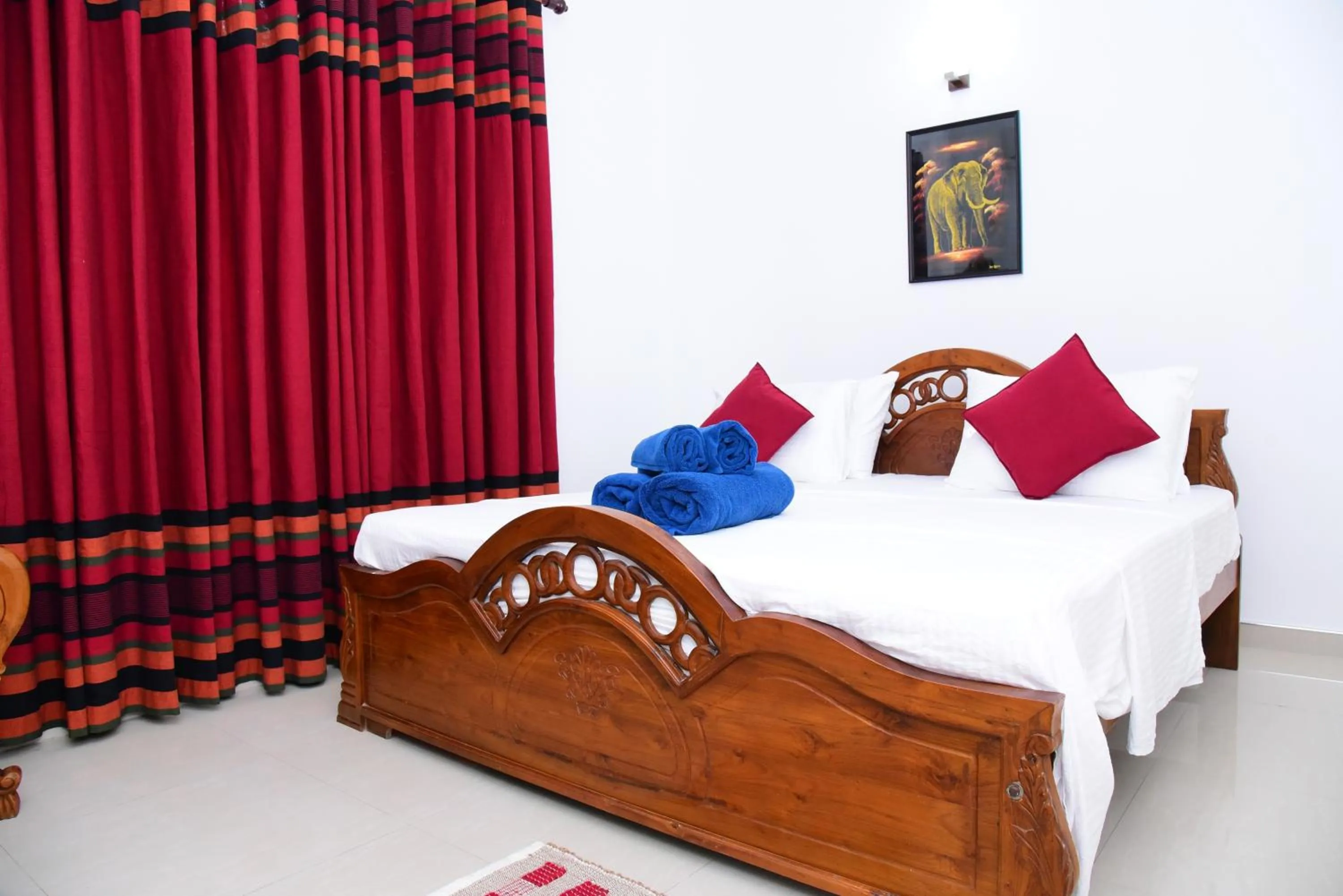 Bedroom, Bed in White Villa Airport Transit Hotel