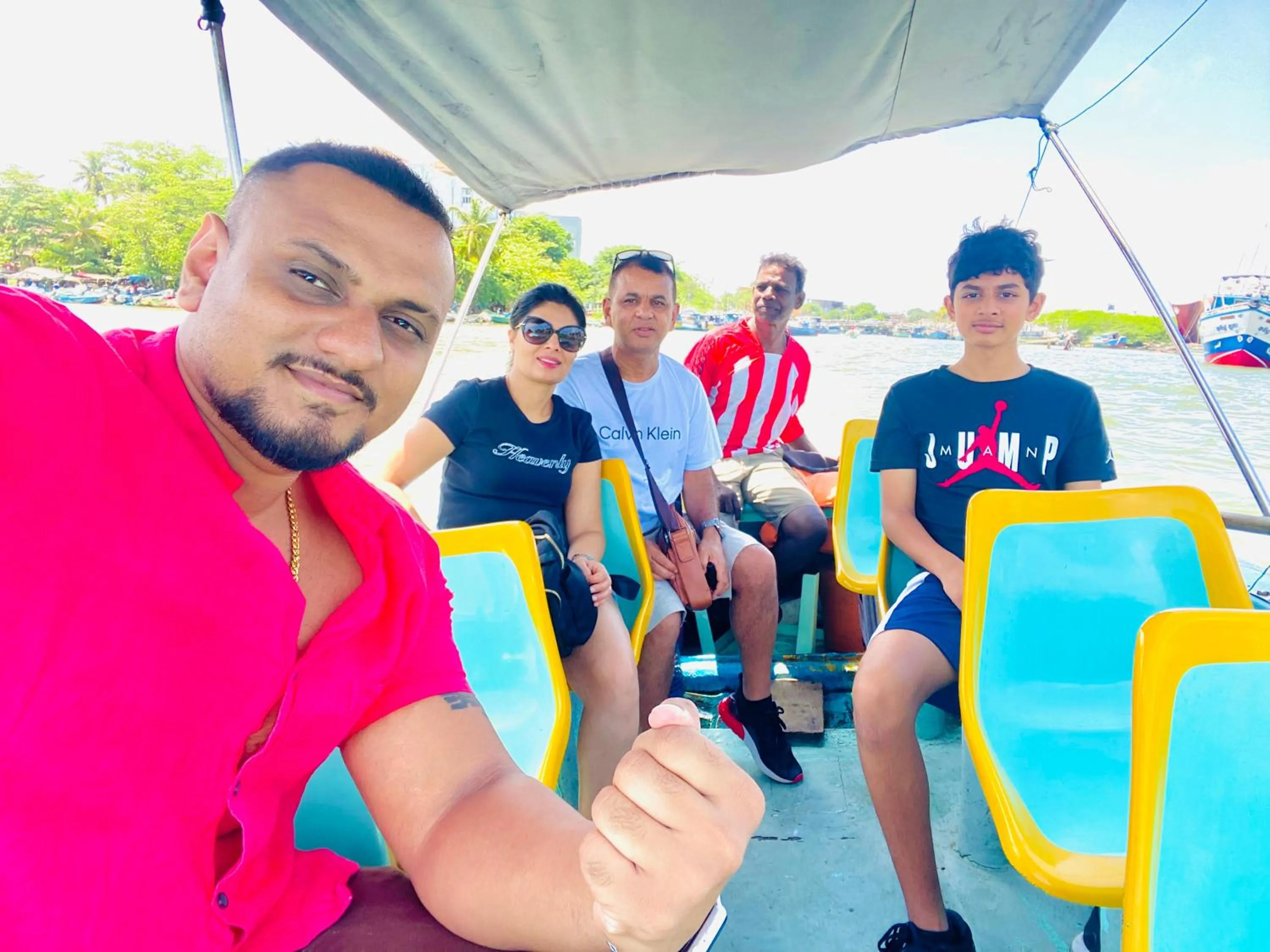 Day in White Villa Airport Transit Hotel