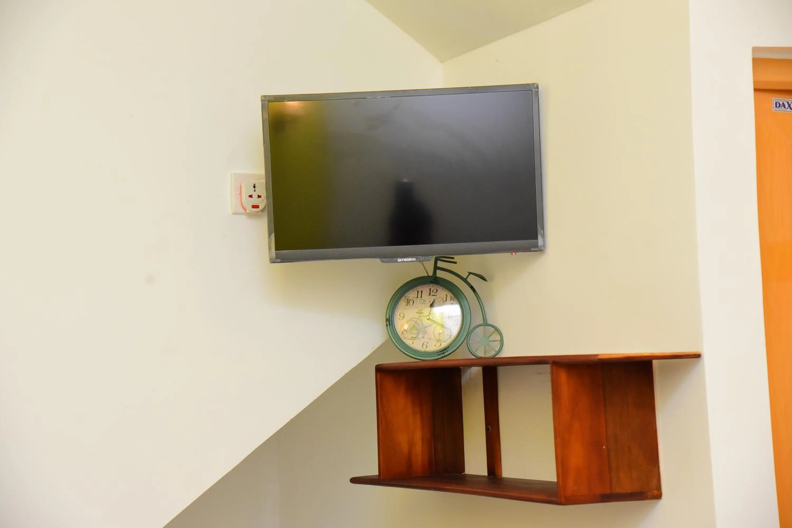 Bedroom in White Villa Airport Transit Hotel