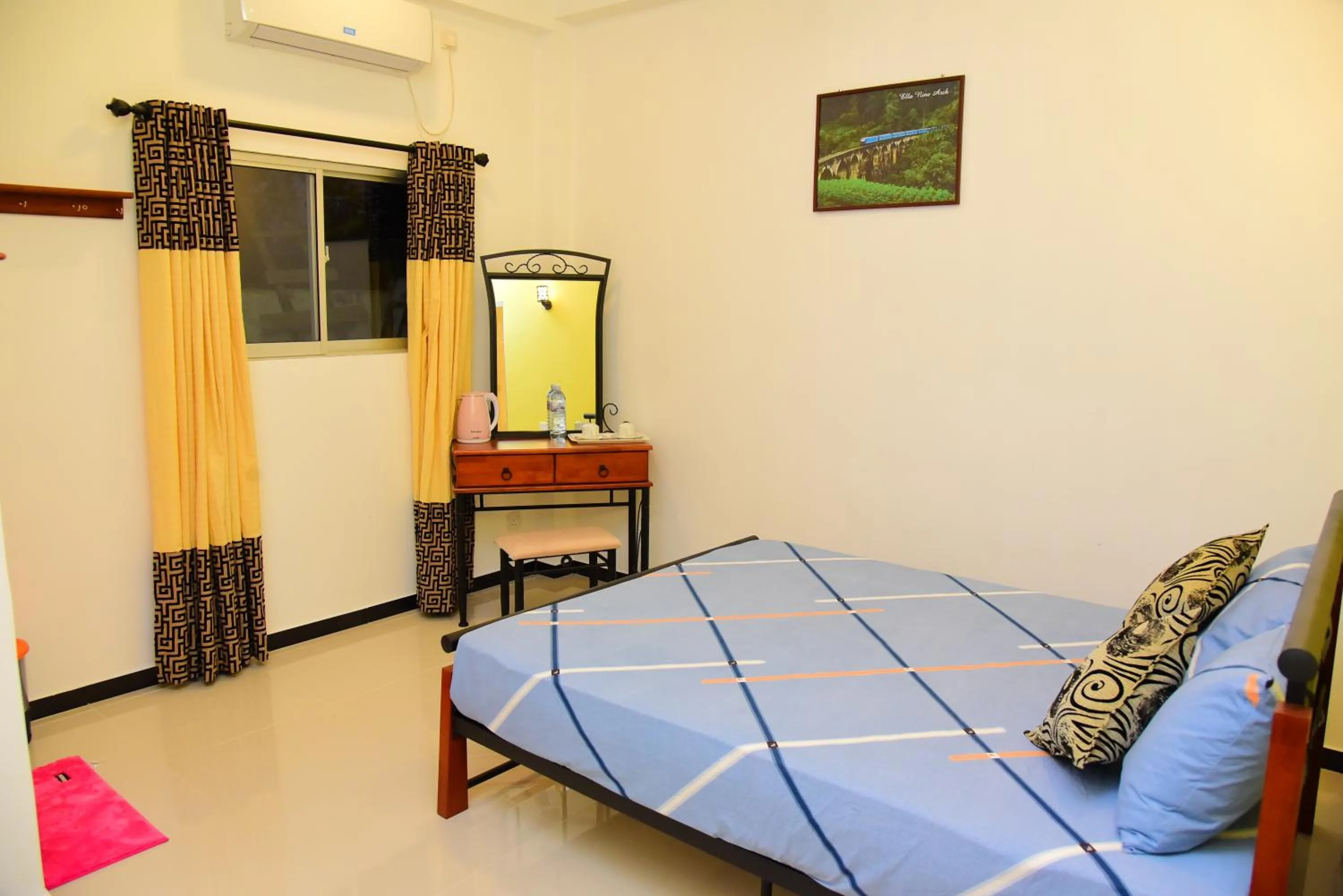 Bedroom, Bed in White Villa Airport Transit Hotel