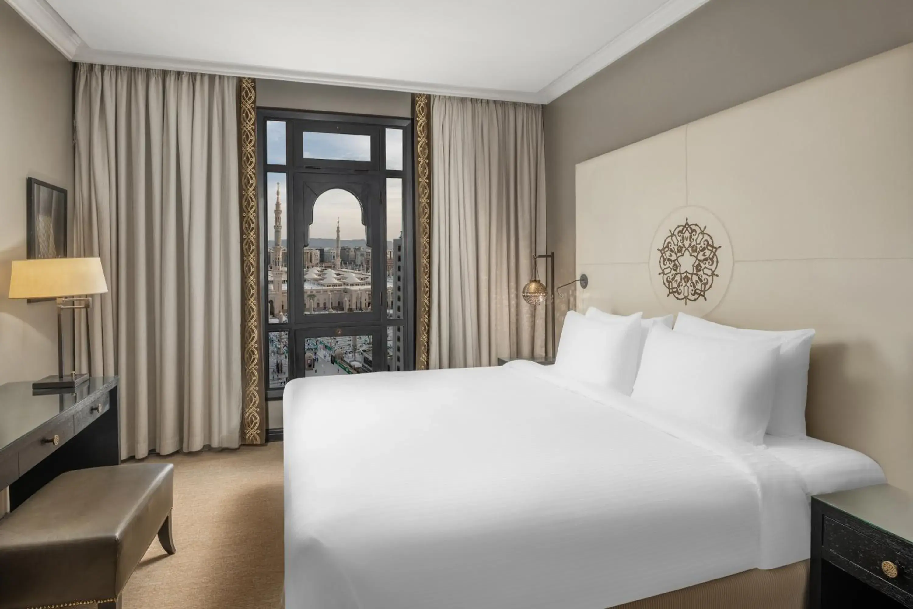 Bedroom, Bed in Sofitel Shahd Al Madinah Bedroom, Bed in Sofitel Shahd Al Madinah