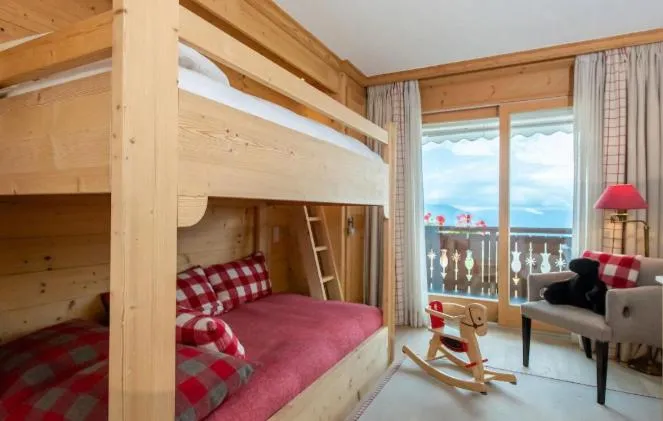 Bed in Chalet RoyAlp Hôtel & Spa