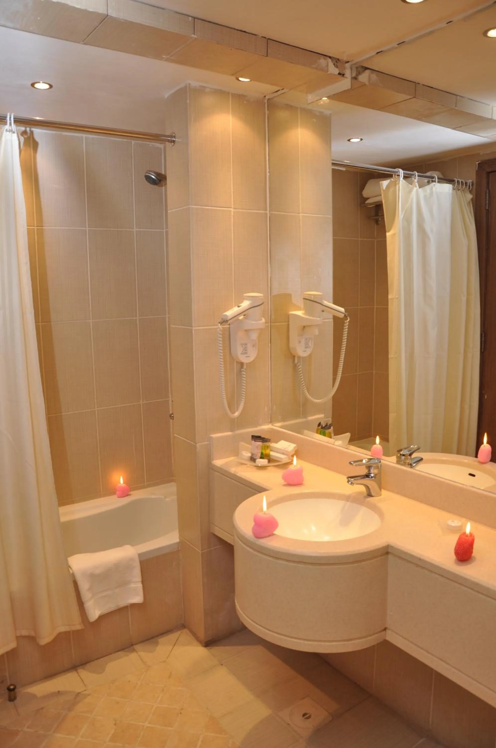 Bathroom in Reef Al Malaz International Hotel by Al Azmy