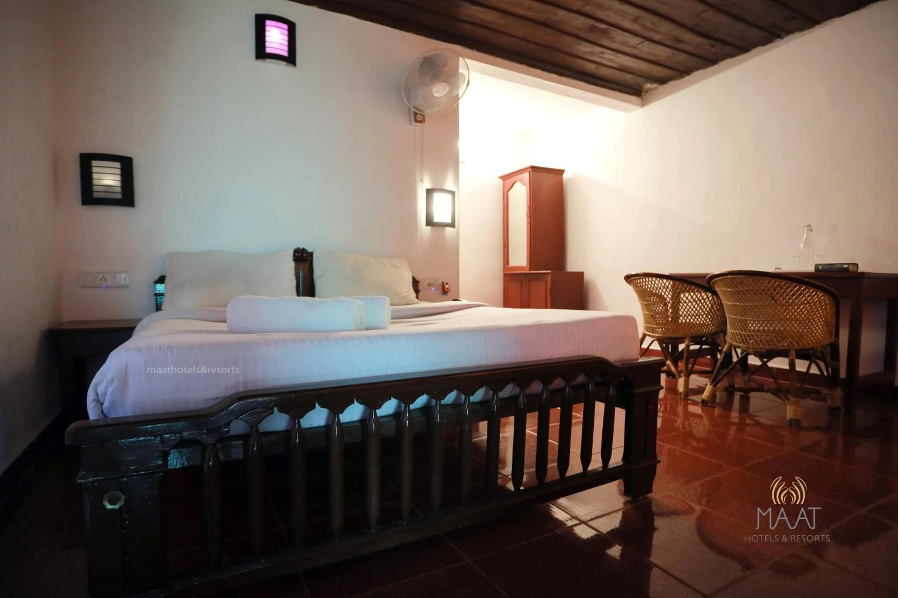 Bedroom, Bed in Spice Jungle Resort