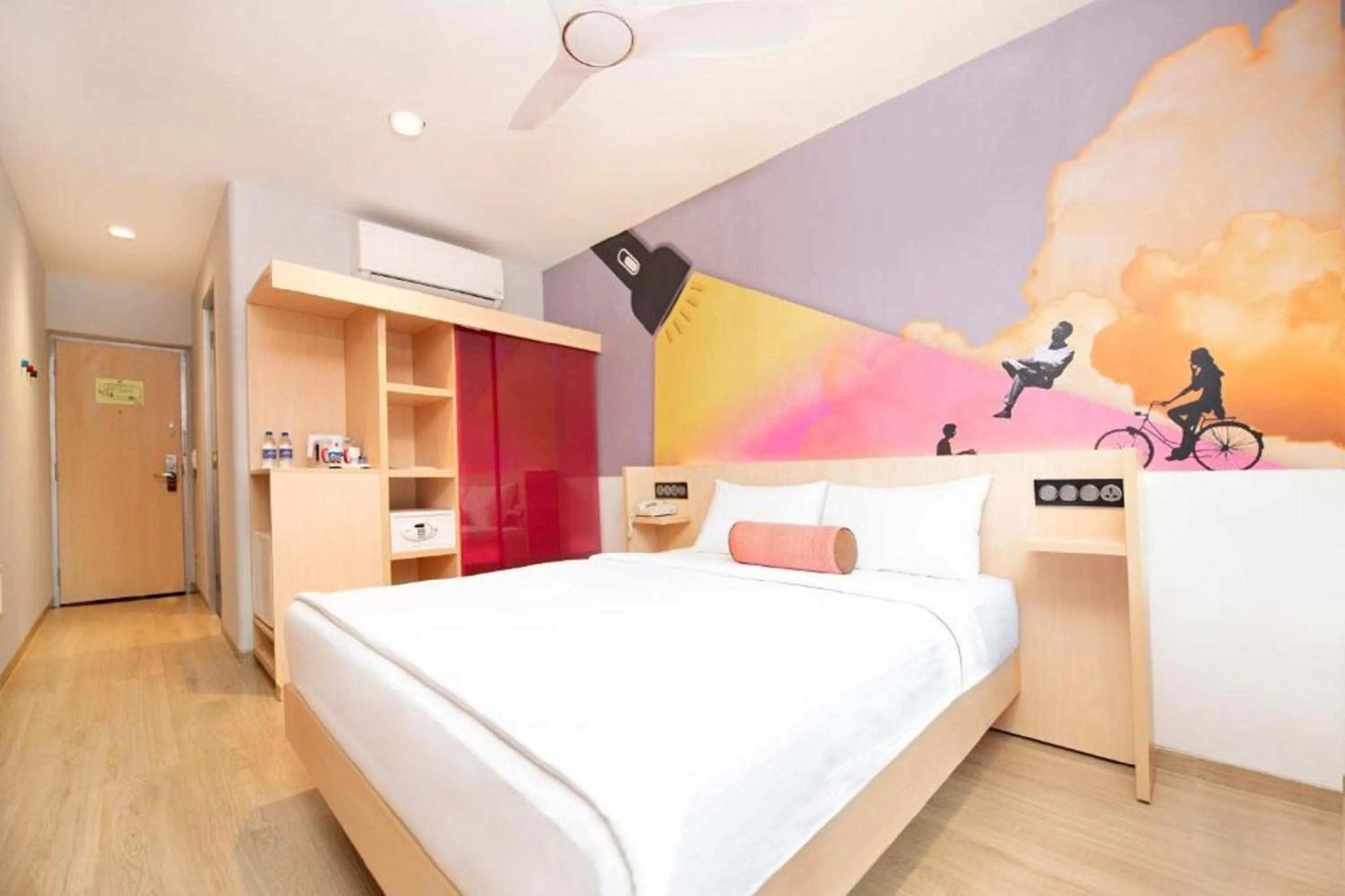 Bed in Ginger Ahmedabad Vastrapur