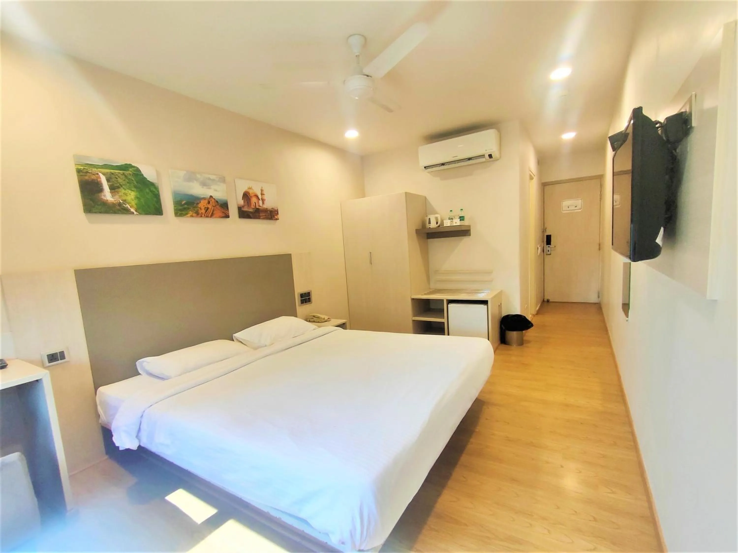 Bed in Ginger Pune - Pimpri