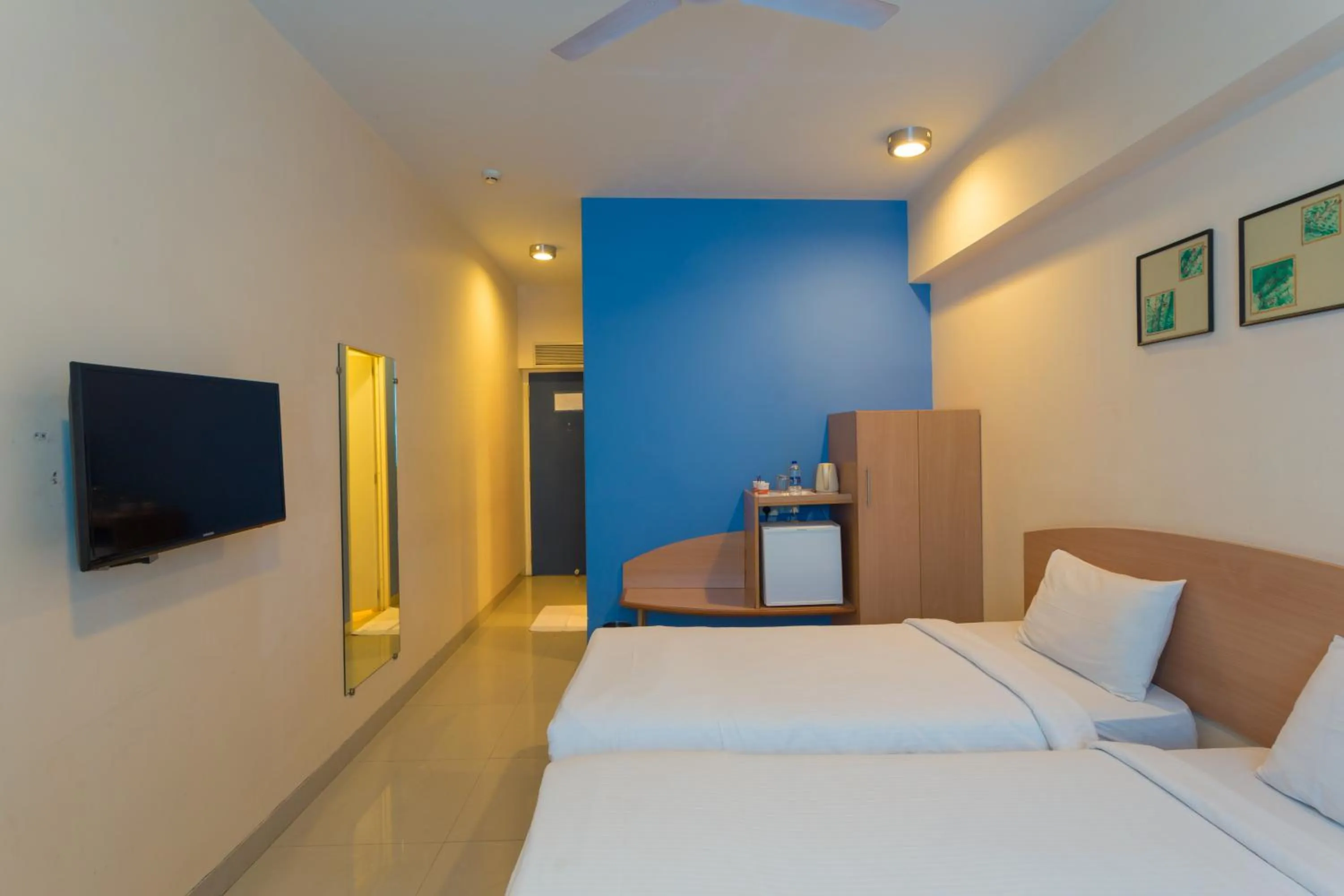 Photo of the whole room, Bed in Ginger Pune - Pimpri