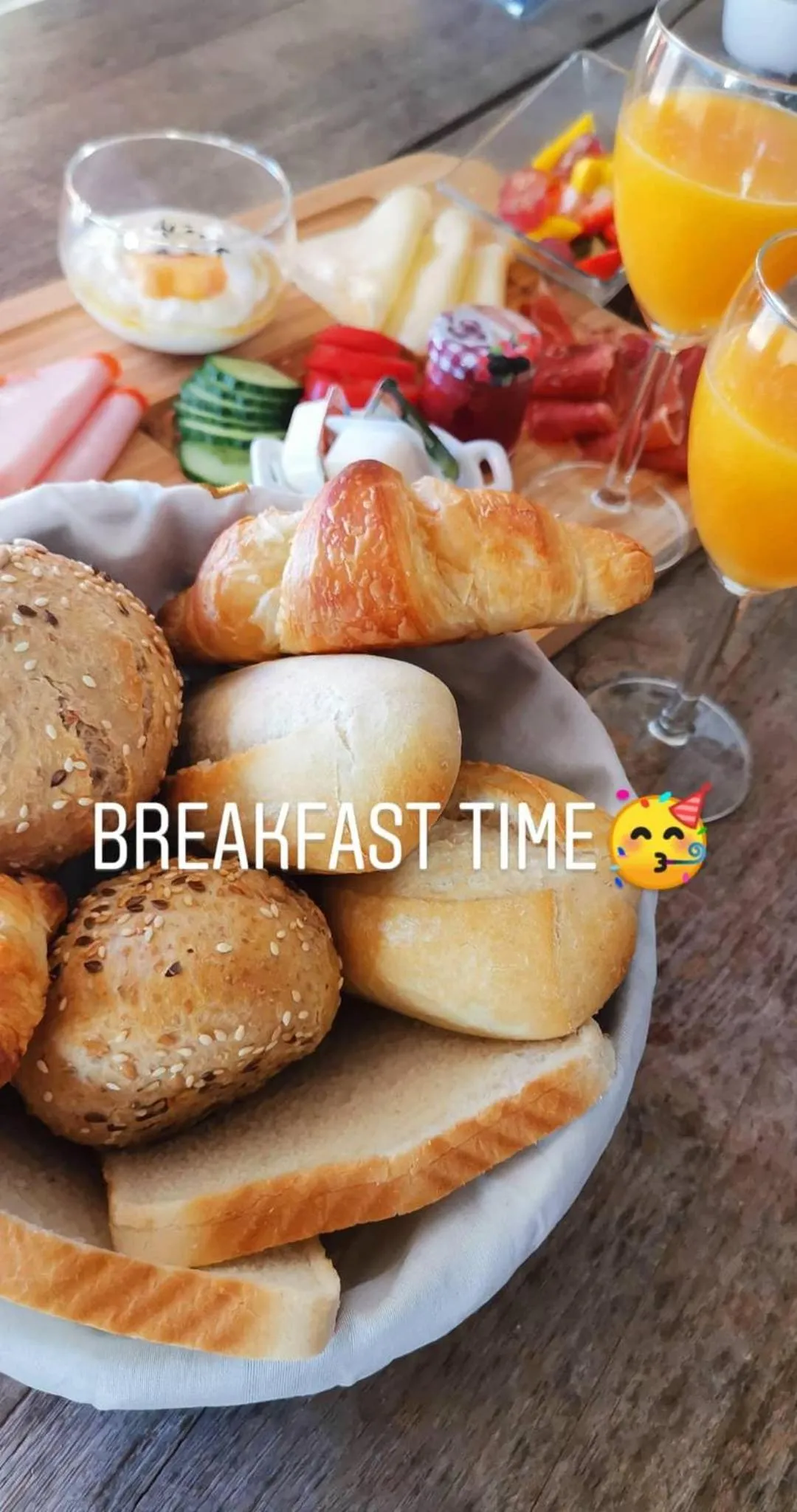 Continental breakfast in Villa Mañana