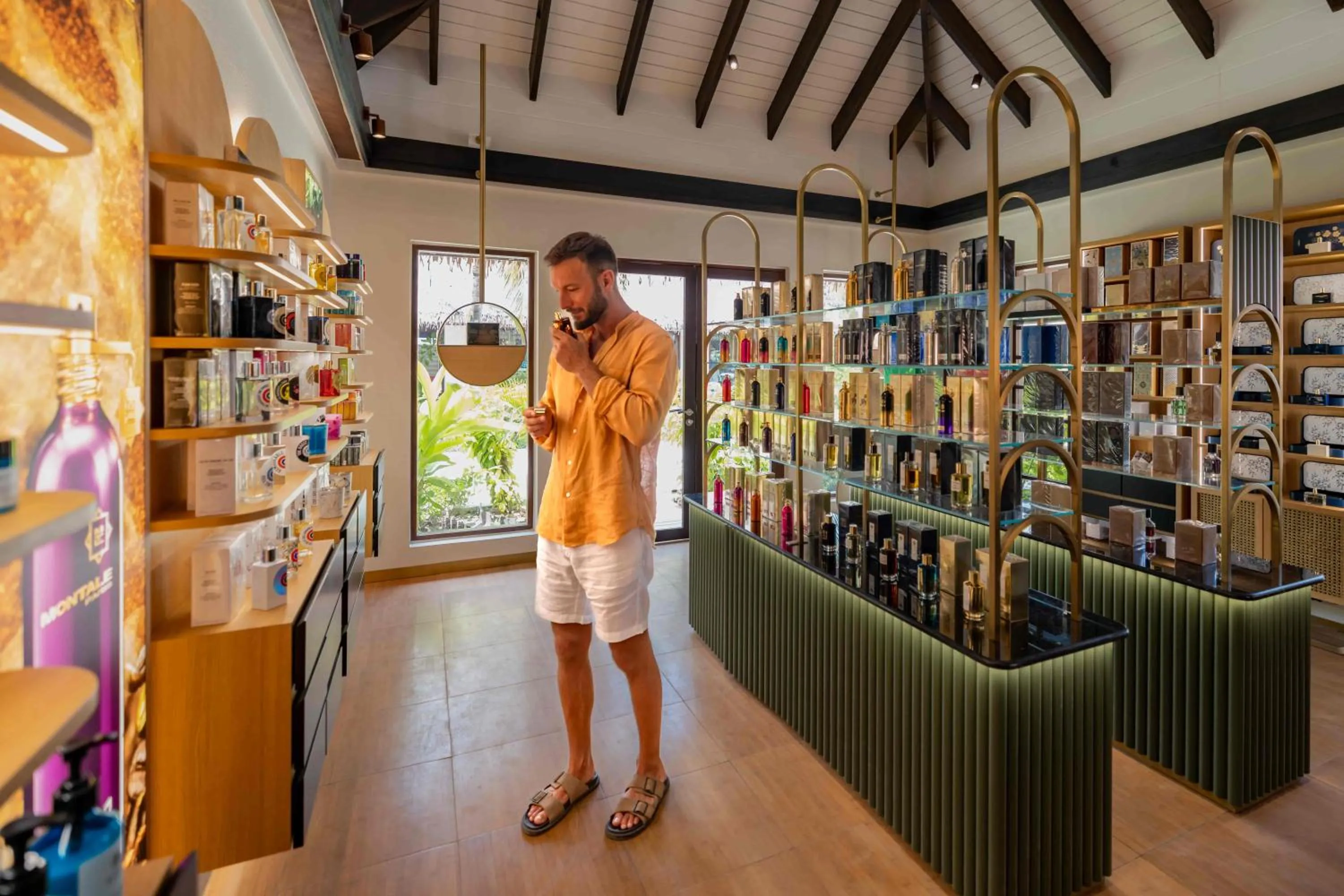 Shopping Area in OZEN RESERVE BOLIFUSHI - Luxury All Inclusive with Free Transfers