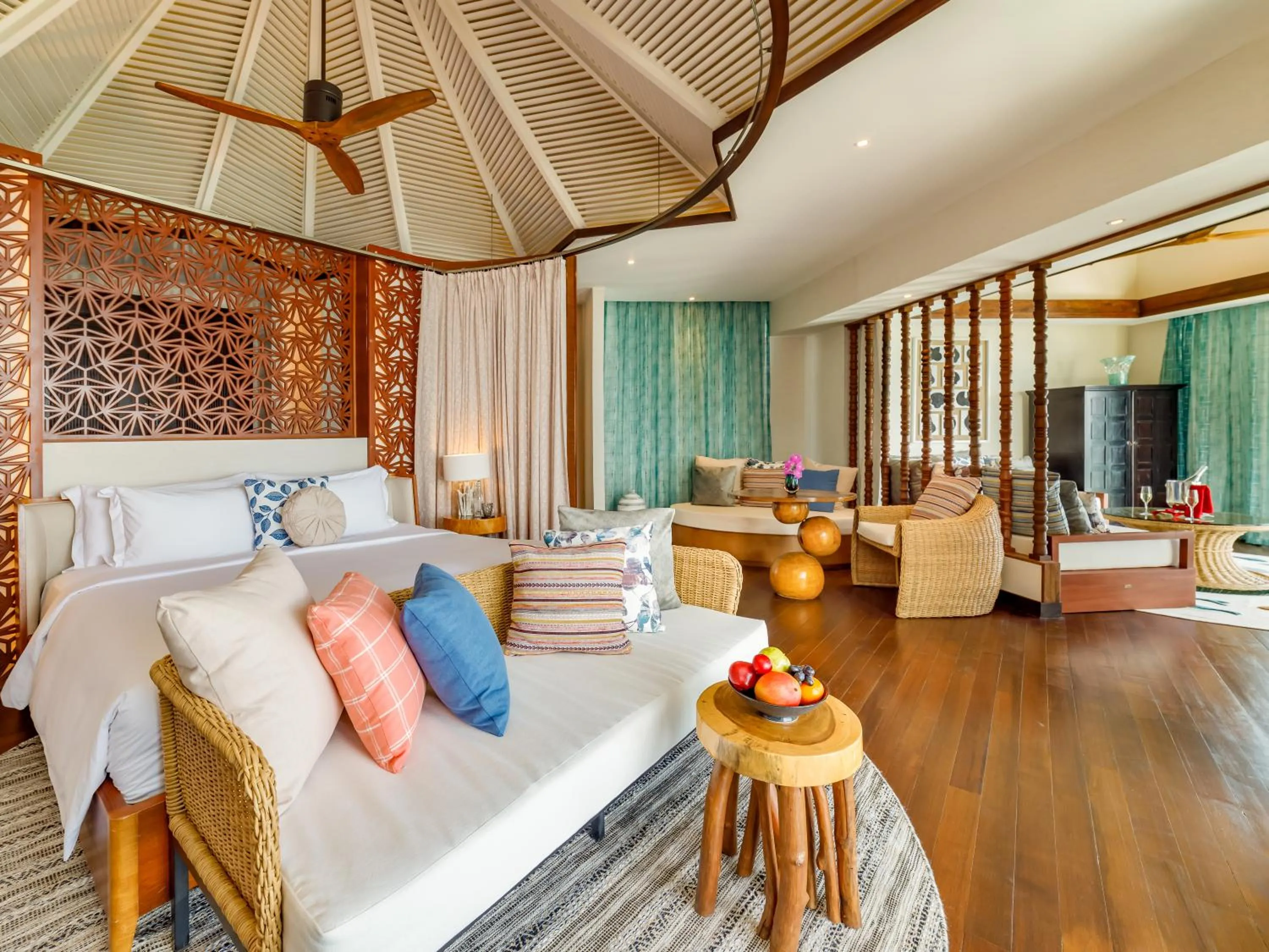Bed in OZEN RESERVE BOLIFUSHI - Luxury All Inclusive with Free Transfers