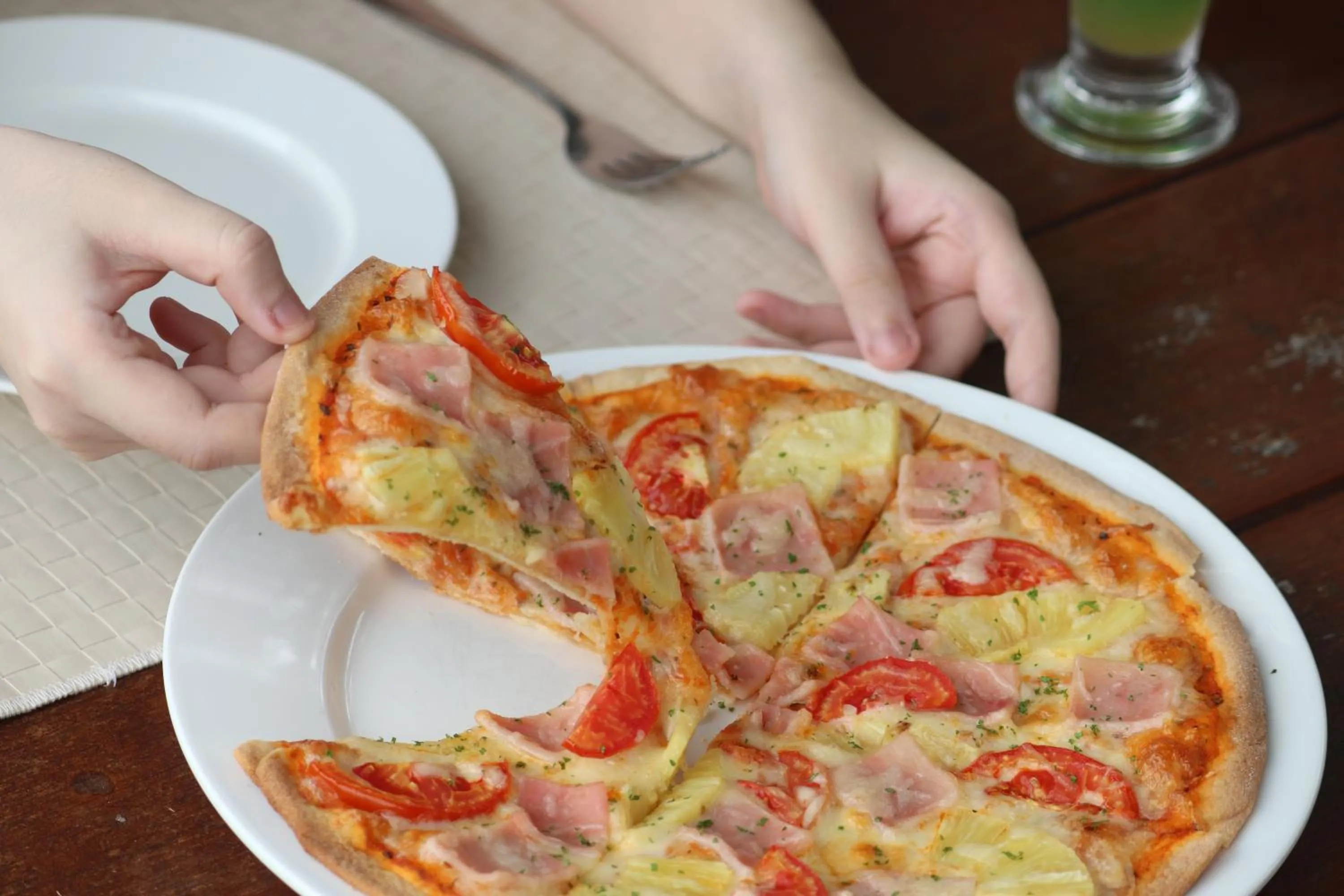 Restaurant/places to eat in Royal River Kwai Resort and Spa