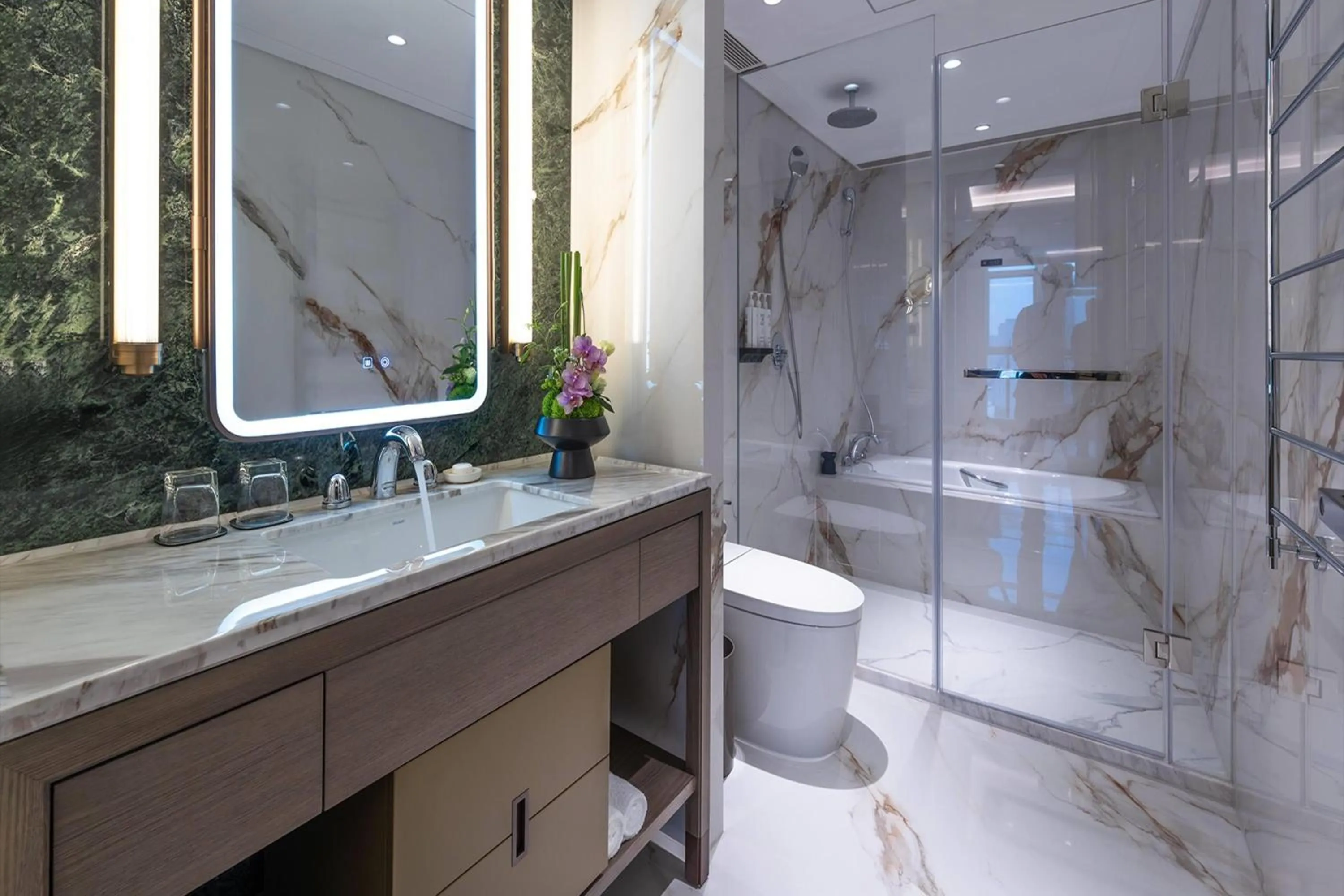 Bathroom in Wyndham Grand Plaza Royale Ningbo