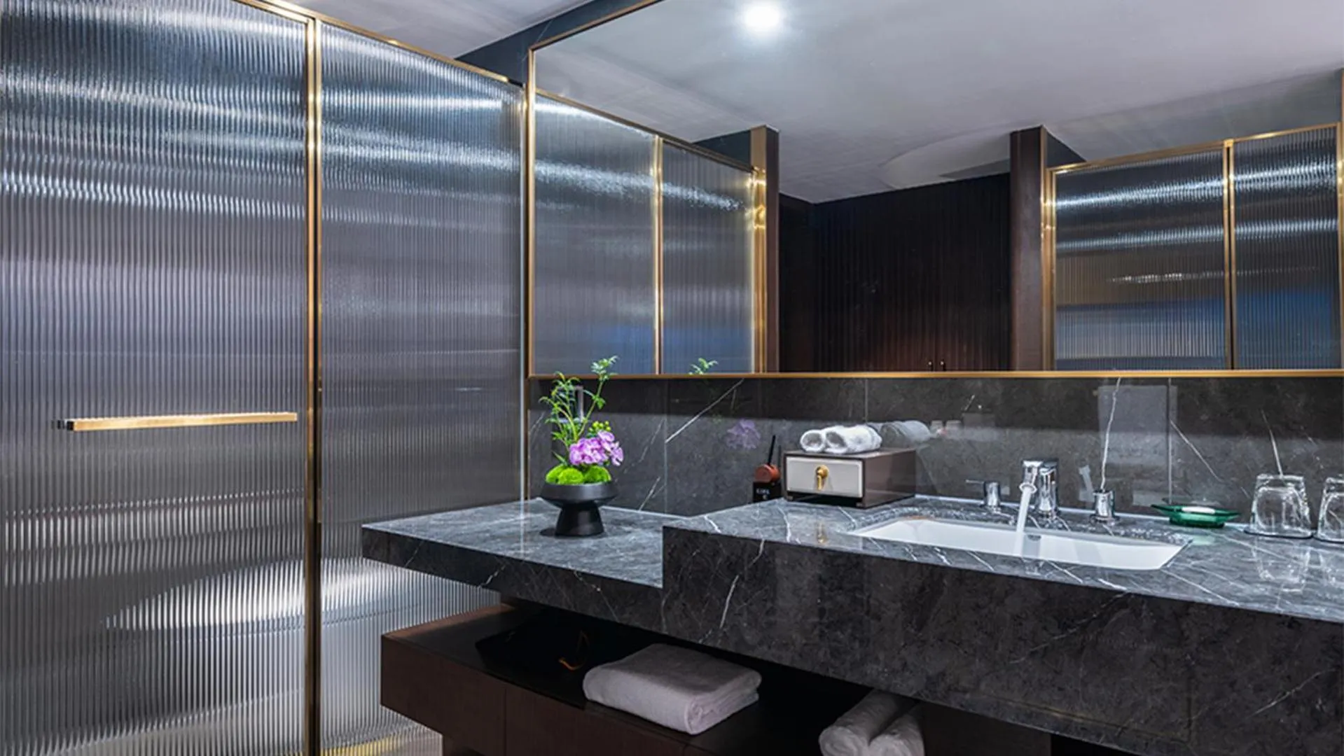 Bathroom in Wyndham Grand Plaza Royale Ningbo