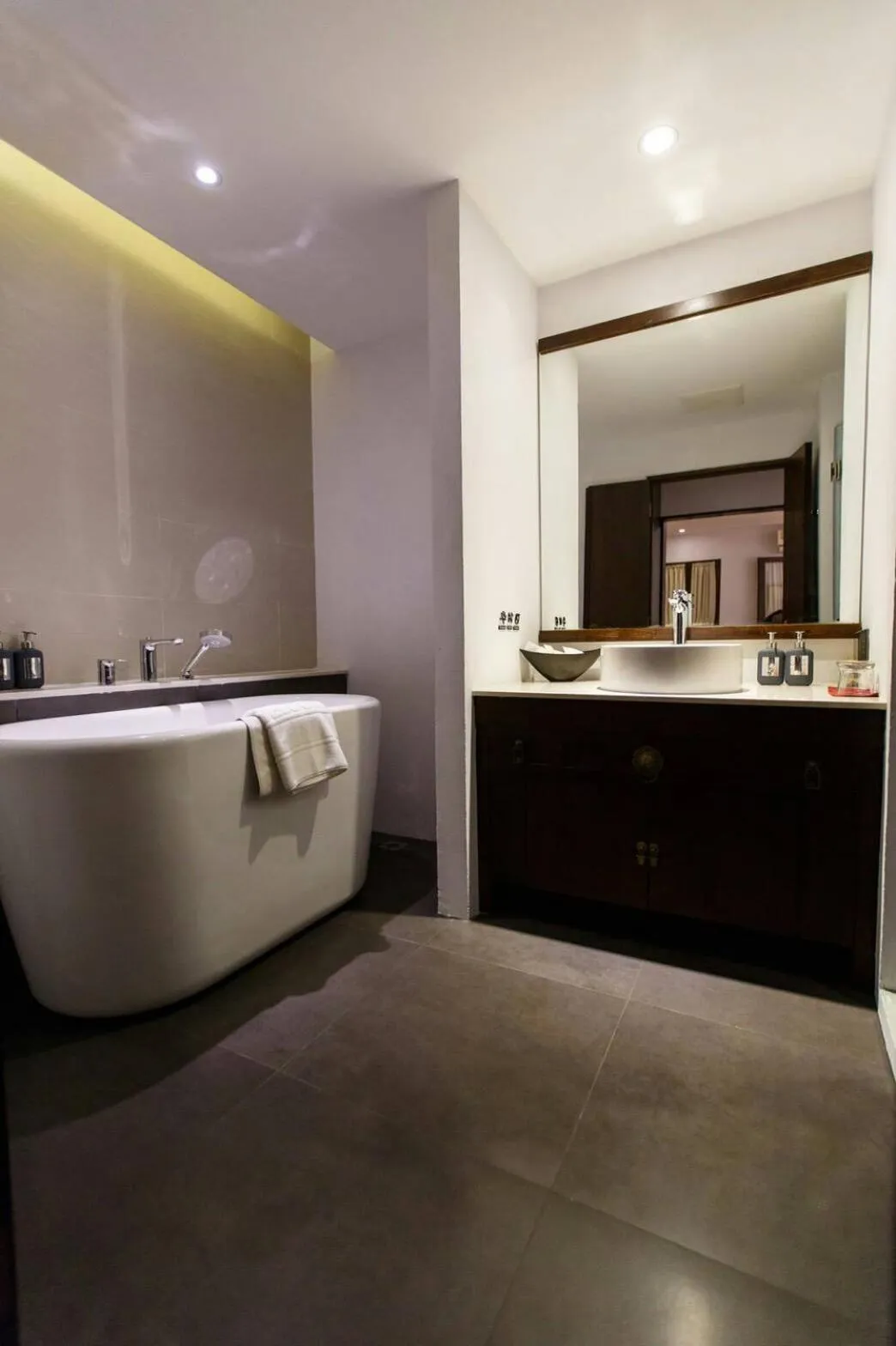 Bathroom in Villa Lantara Chiangmai