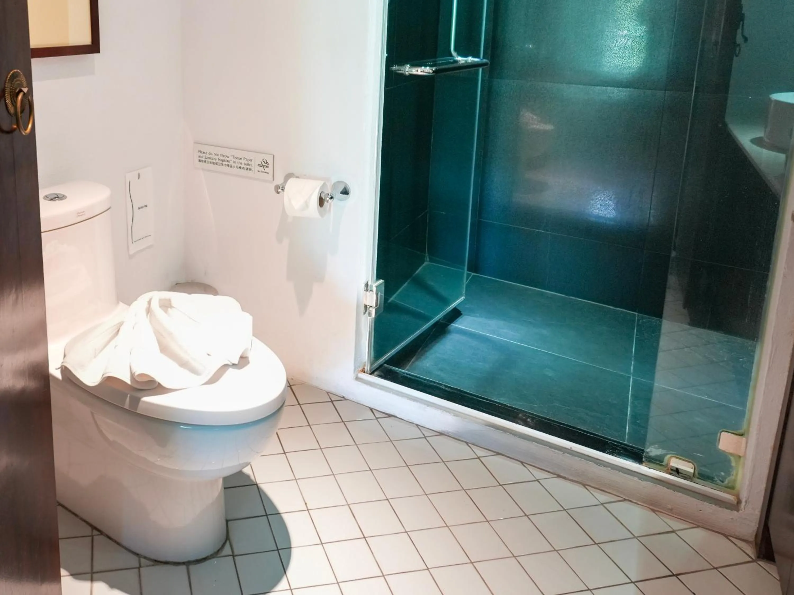 Bathroom in Villa Lantara Chiangmai