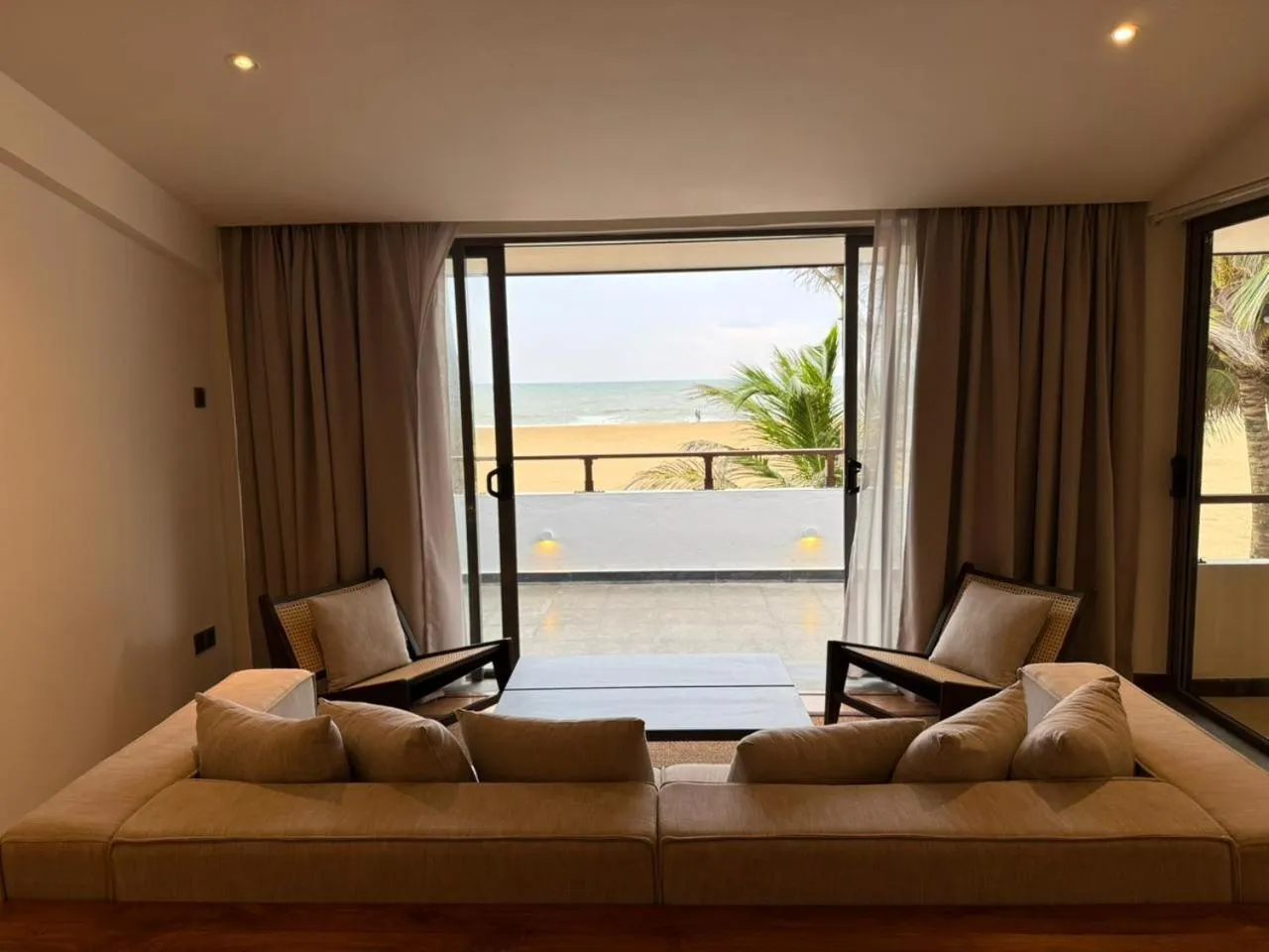 Living room in Jetwing Sea