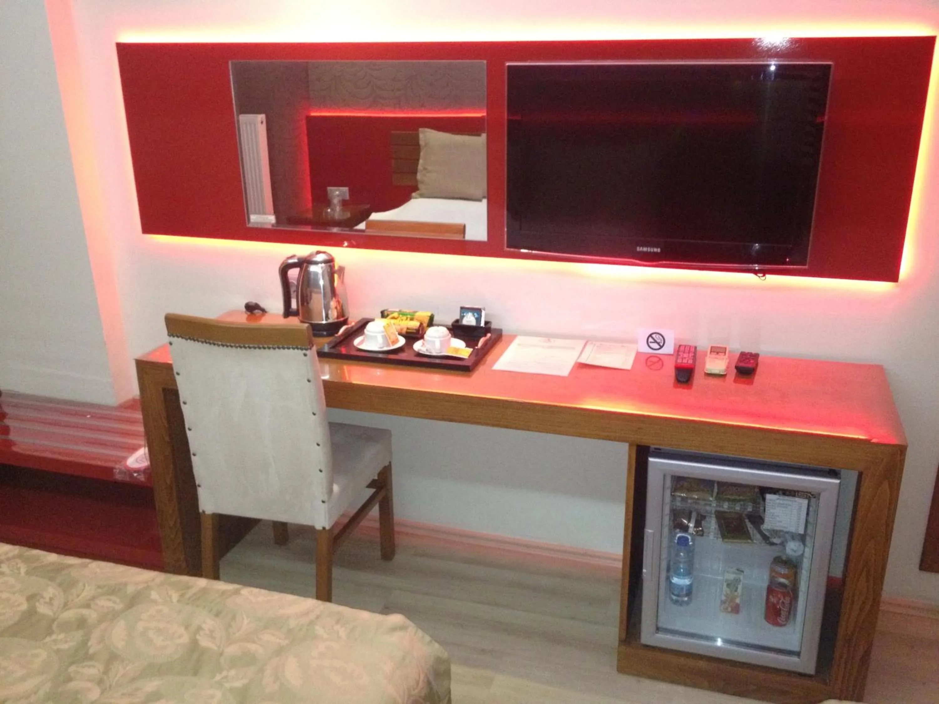 Coffee/tea facilities in Anil Hotel